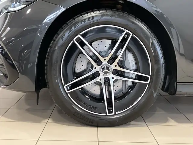 Mercedes-Benz E 300 de 4MATIC Limousine mit EQ Hybrid Technologi *AMG Ansicht 14