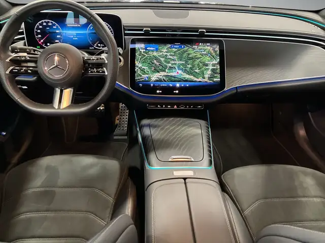 Mercedes-Benz E 300 de 4MATIC Limousine mit EQ Hybrid Technologi *AMG Ansicht 9