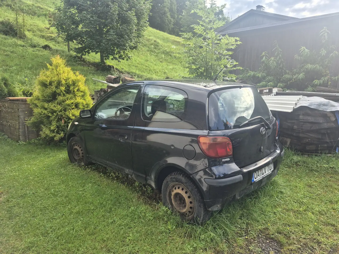 Toyota Yaris 1.0 - 2