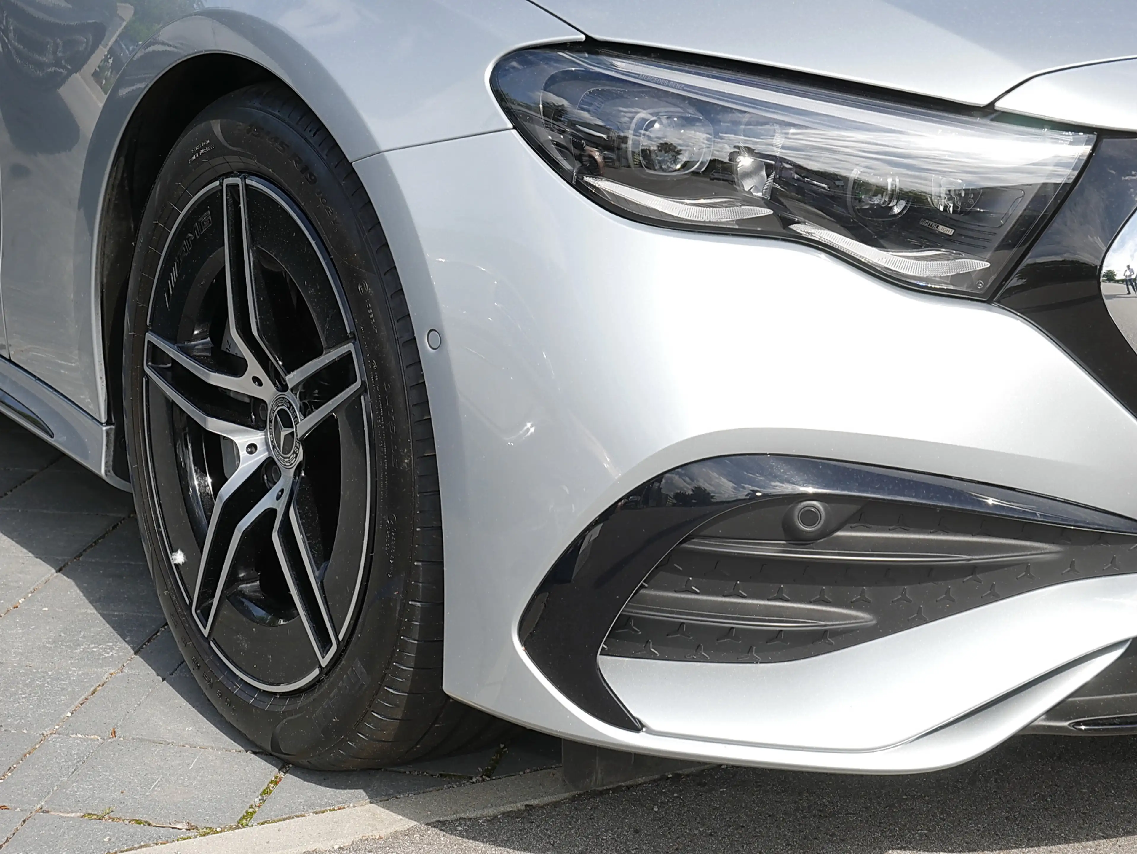 Mercedes-Benz E 450 4MATIC T-Modell AMG MBUX Night Ambiente — photo 4