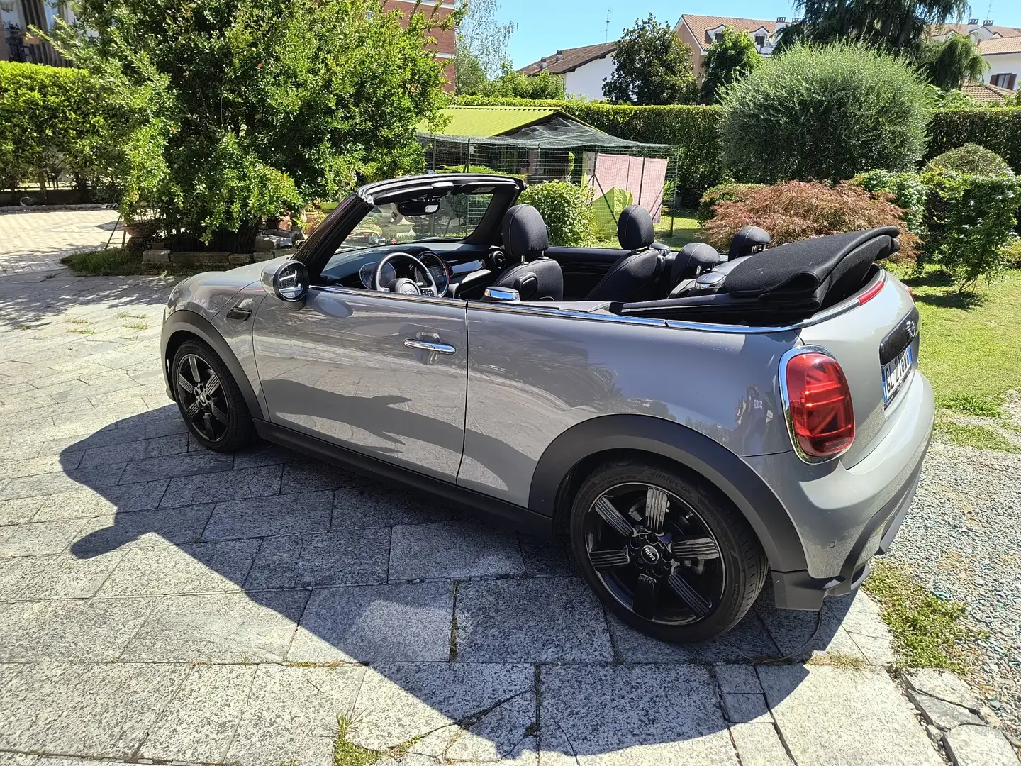 MINI Cooper Cabrio 1.5 Classic auto - 1