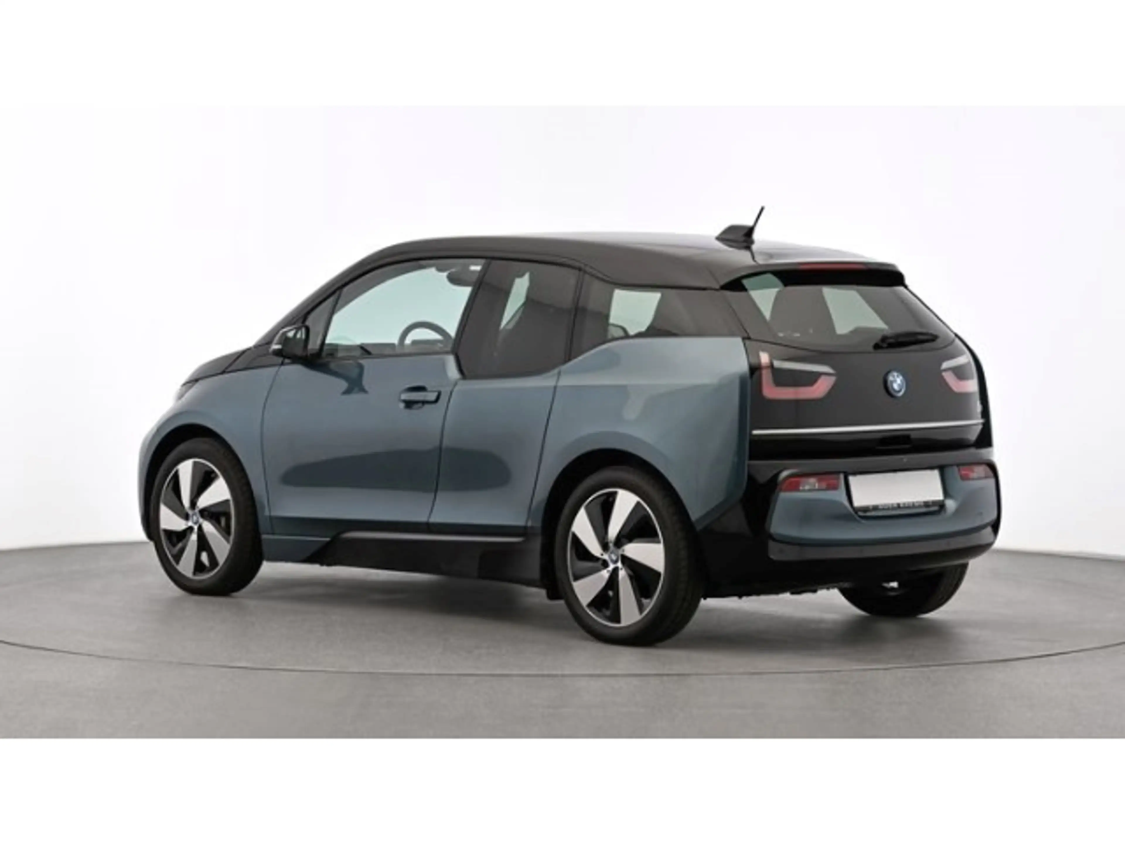 BMW i3 120Ah +NAVI+SHZ+PDC+CAM+MFL+PRIVACY+DAB+BC+BT — photo 13