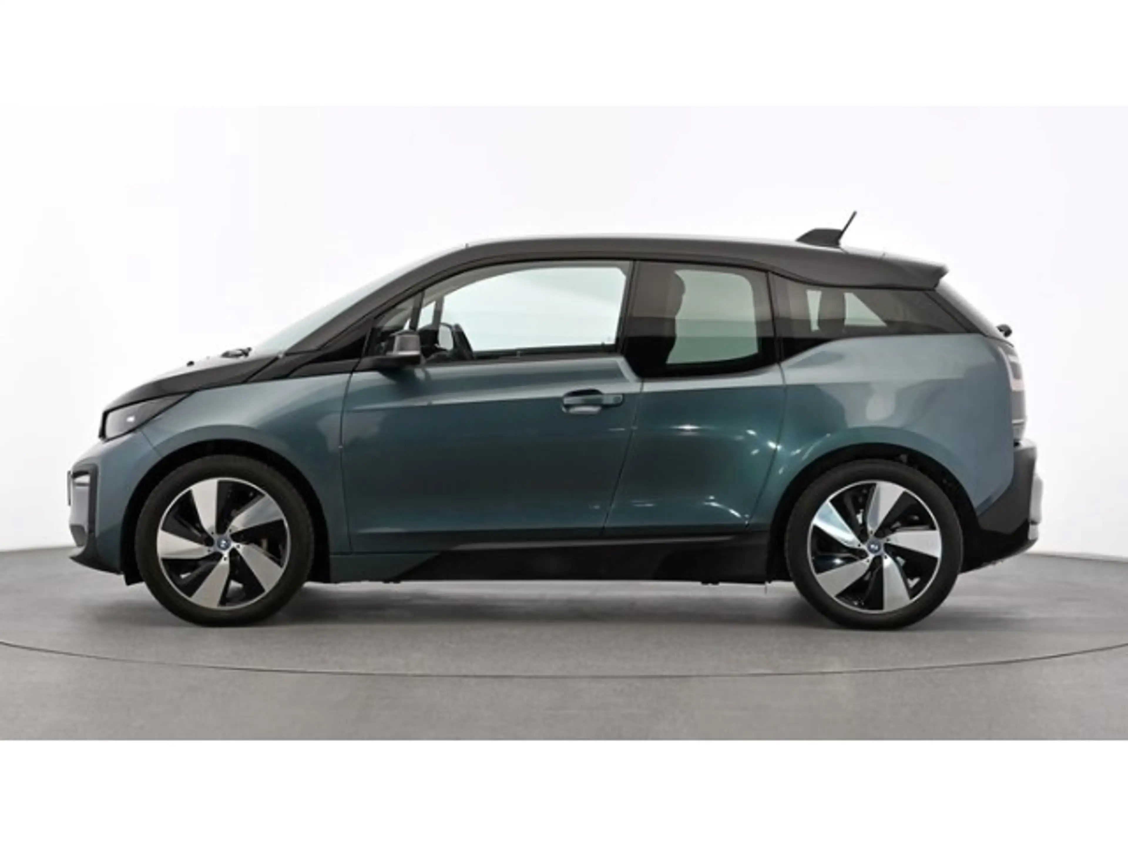 BMW i3 120Ah +NAVI+SHZ+PDC+CAM+MFL+PRIVACY+DAB+BC+BT — photo 15