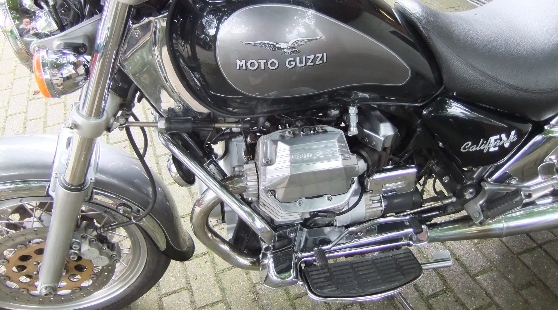 Moto Guzzi California 1100 Tourer Negru - 1