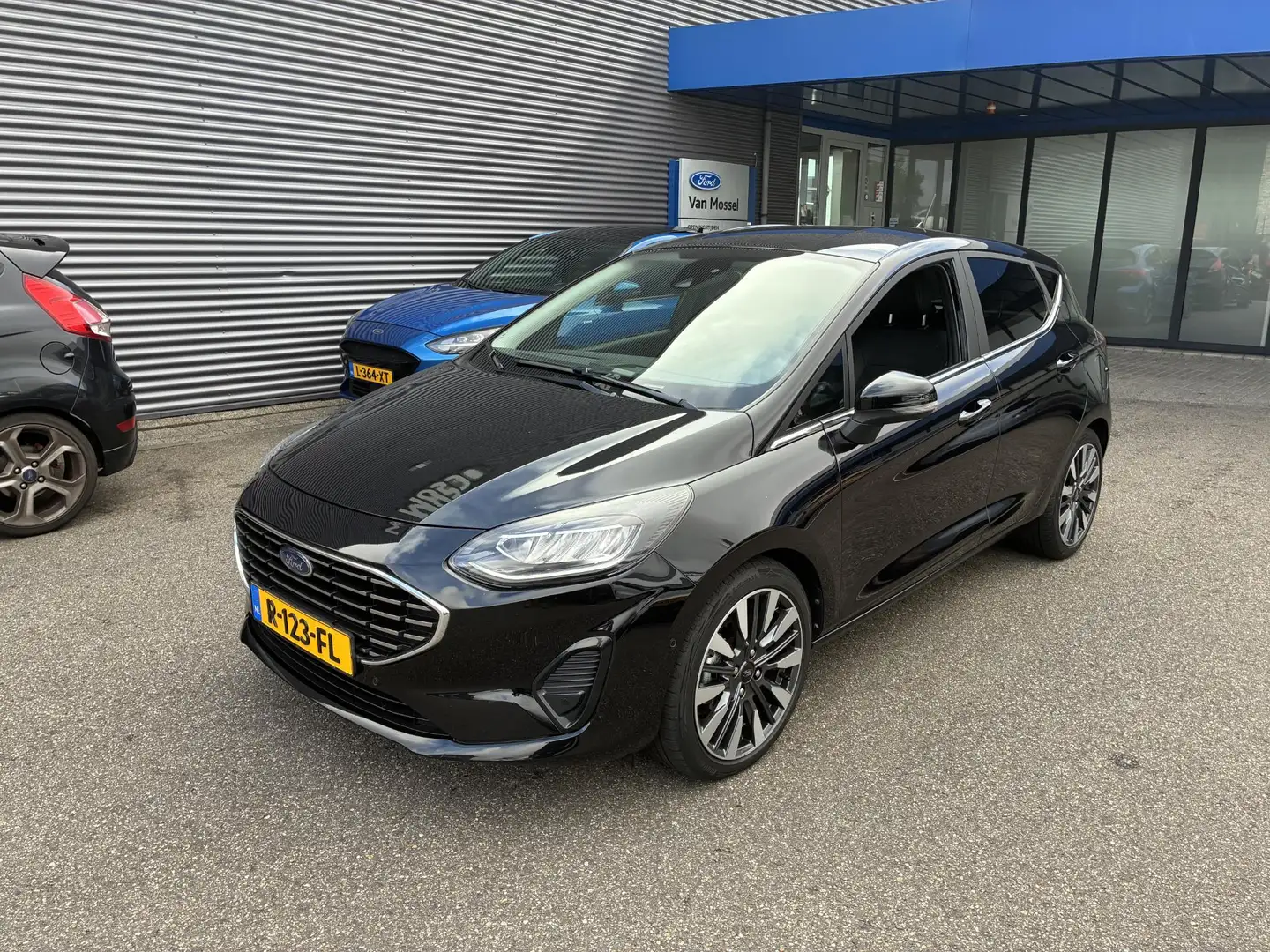 Ford Fiesta 1.0 EcoBoost Hybrid Titanium Vignale - Winter pack Noir - 2
