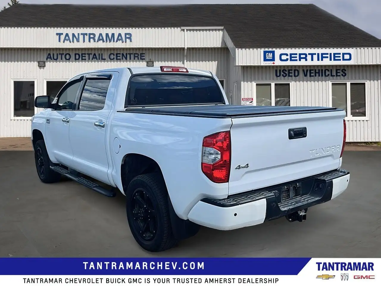 Toyota Tundra снимка Toyota Tundra