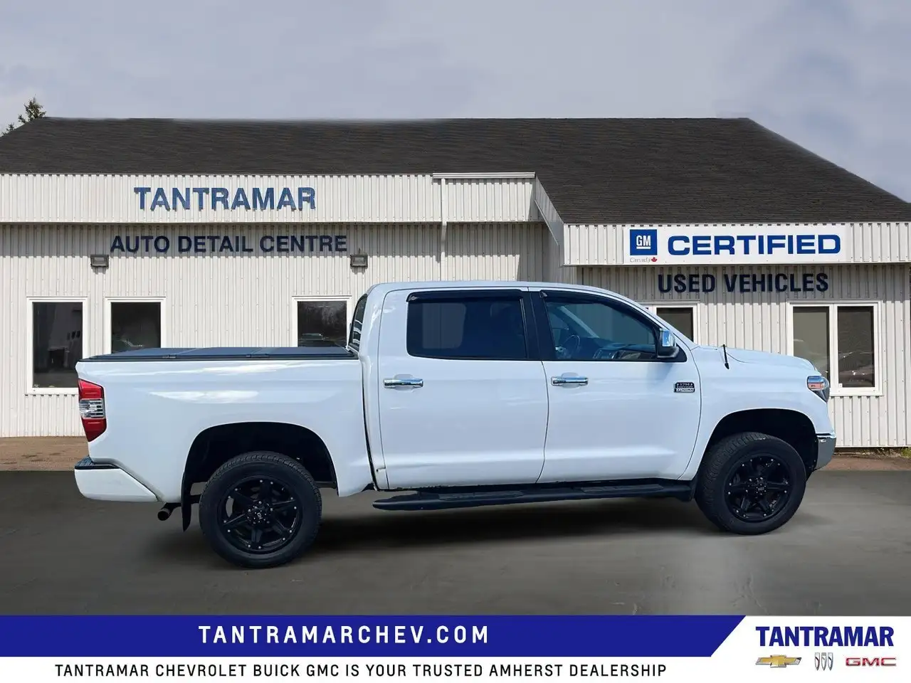 Toyota Tundra снимка Toyota Tundra