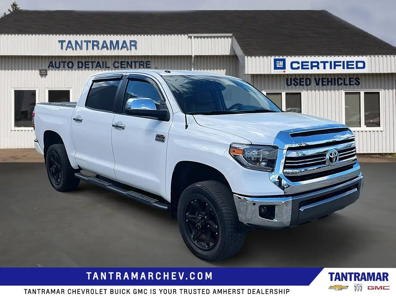 Toyota Tundra снимка Toyota Tundra