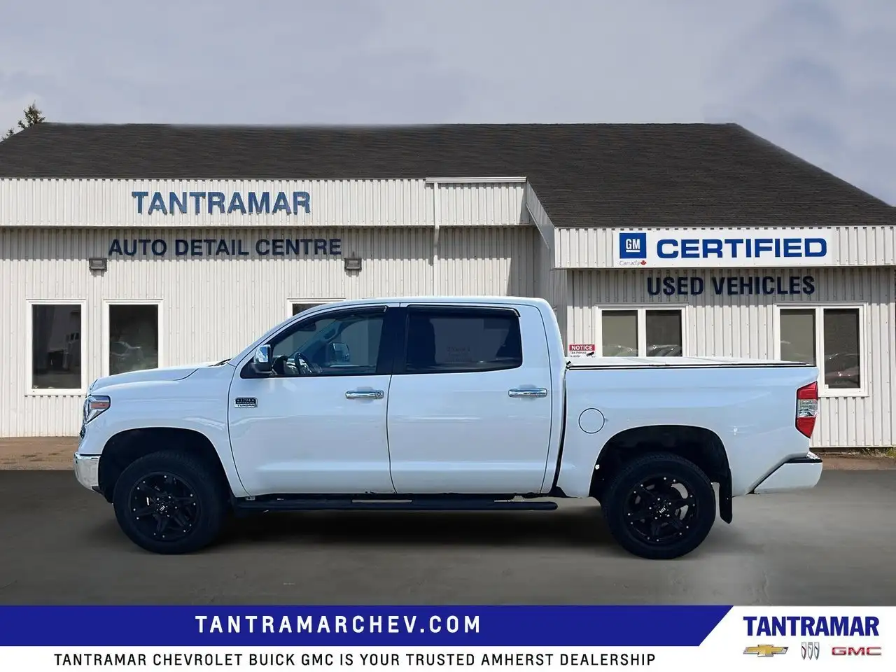 Toyota Tundra снимка Toyota Tundra