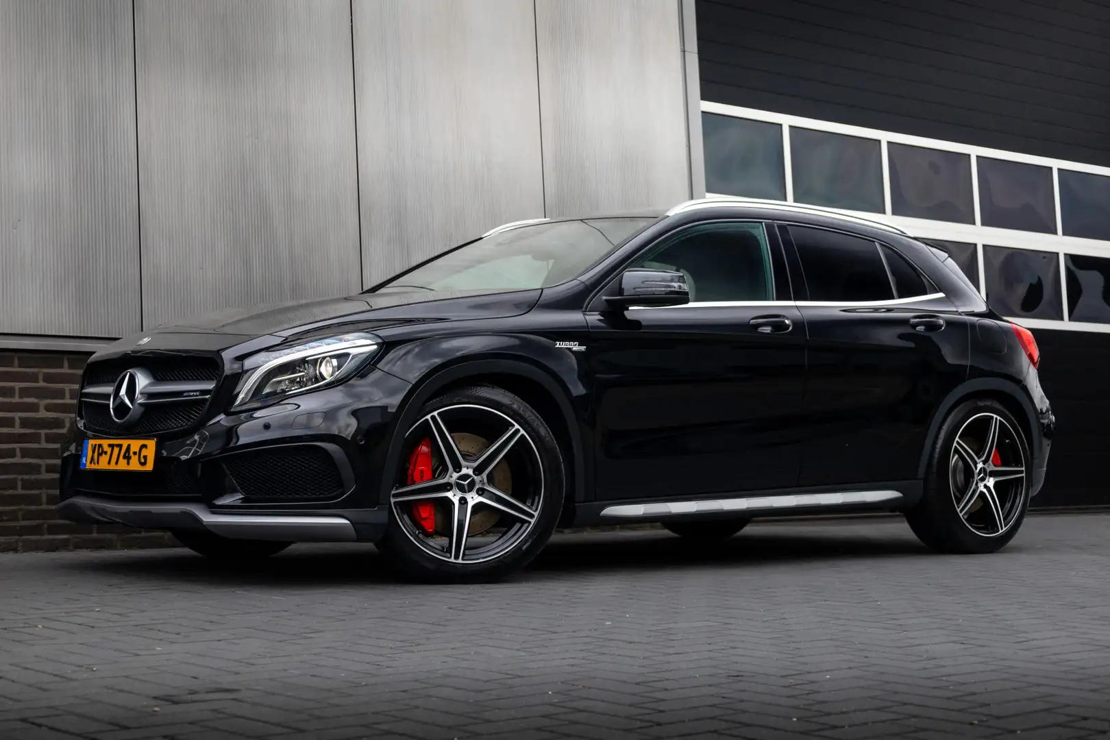 Mercedes-Benz GLA 45 AMG 361 pk 4MATIC AMG-Sportpakket / Xenon/ Schaal-Stoe Noir - 1