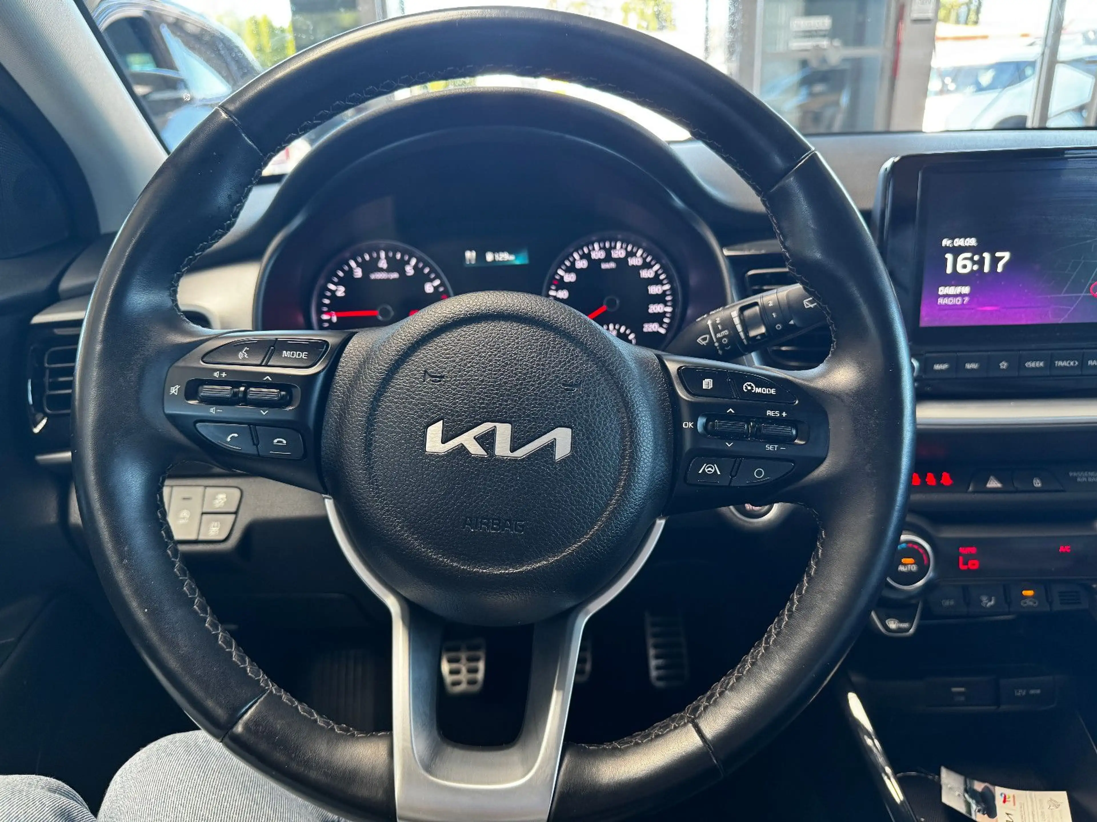 Kia Stonic STONIC 1.0T 120 48V — photo 5