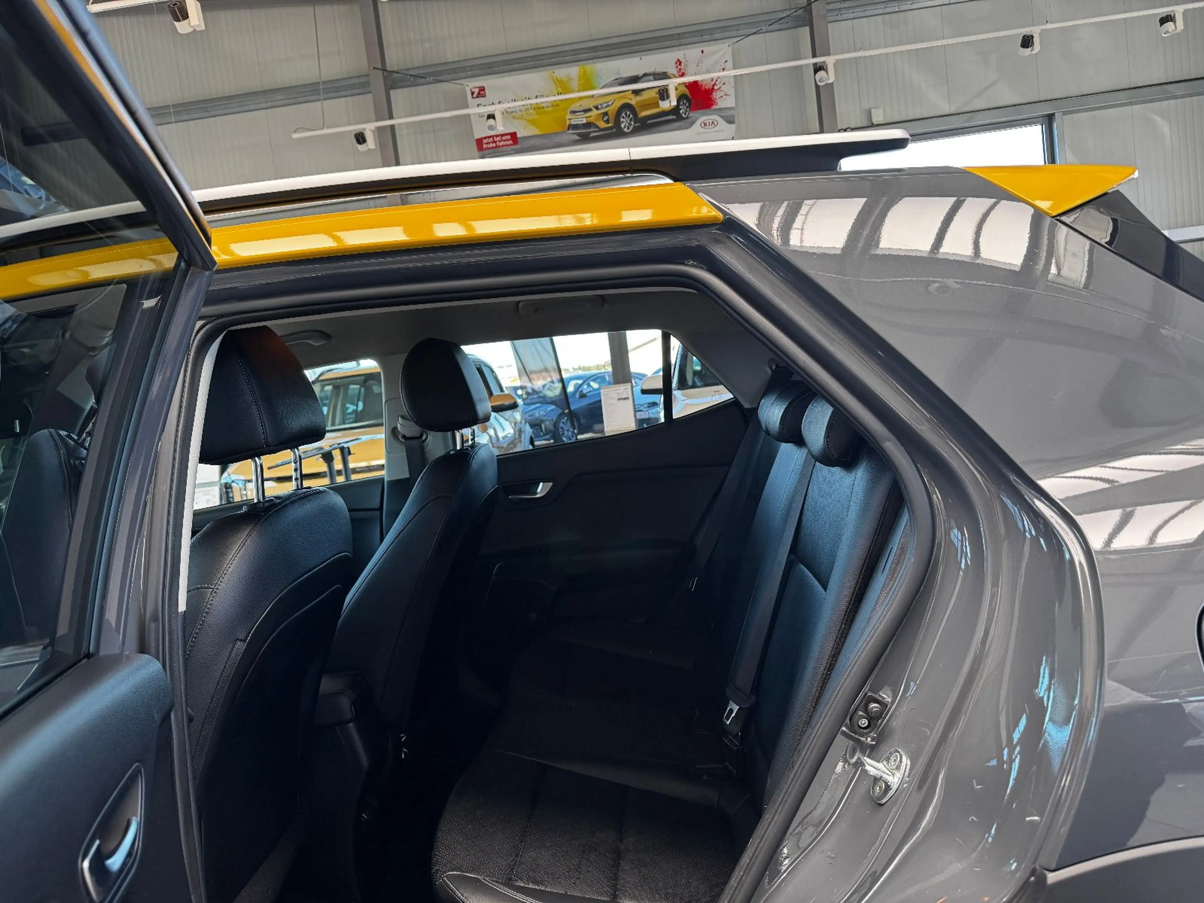 Kia Stonic STONIC 1.0T 120 48V — photo 10