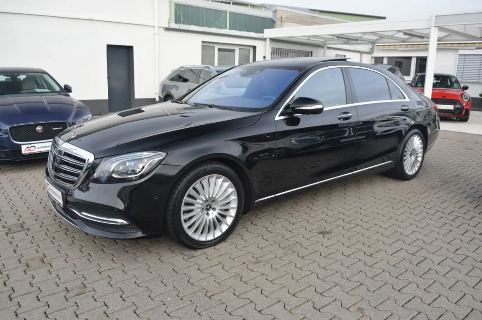 Mercedes-Benz S 560 e LANG Chauffer-Paket*Pano*4xEl.Sitze*Mega* Noir - 1