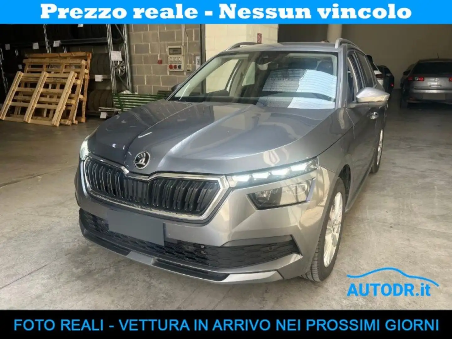 Skoda Kamiq 1.0 G-Tec Style Led adattivi, Navi, Retrocam, ACC Gris - 1