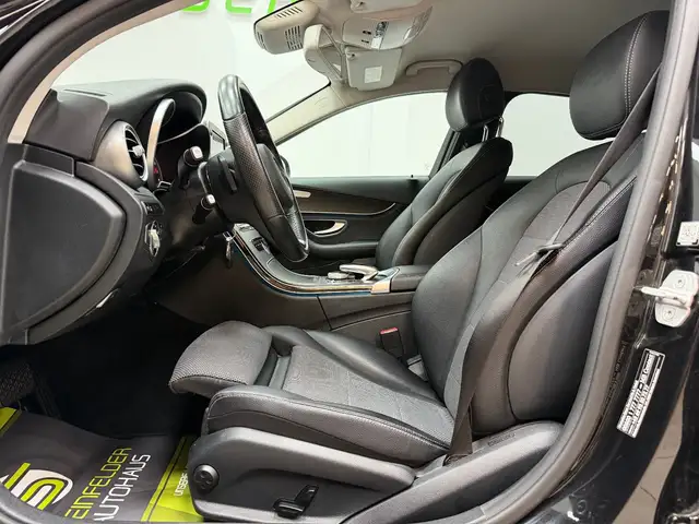 Mercedes-Benz C view 11