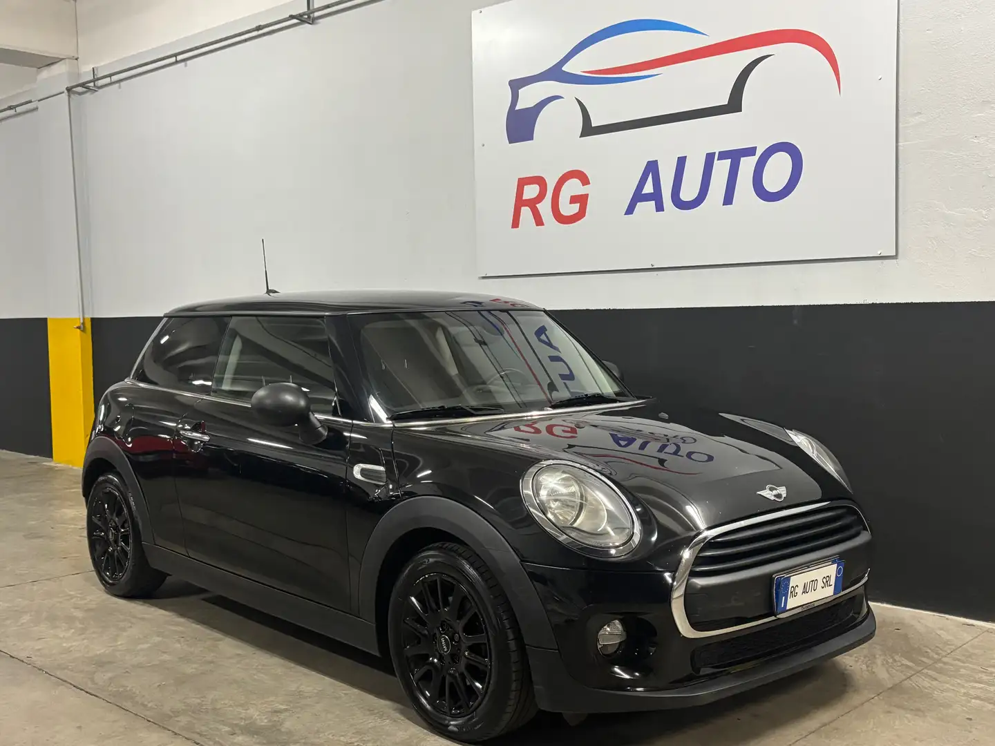 MINI One D Mini IV F55-F56 2016 1.5 3p Nero - 1
