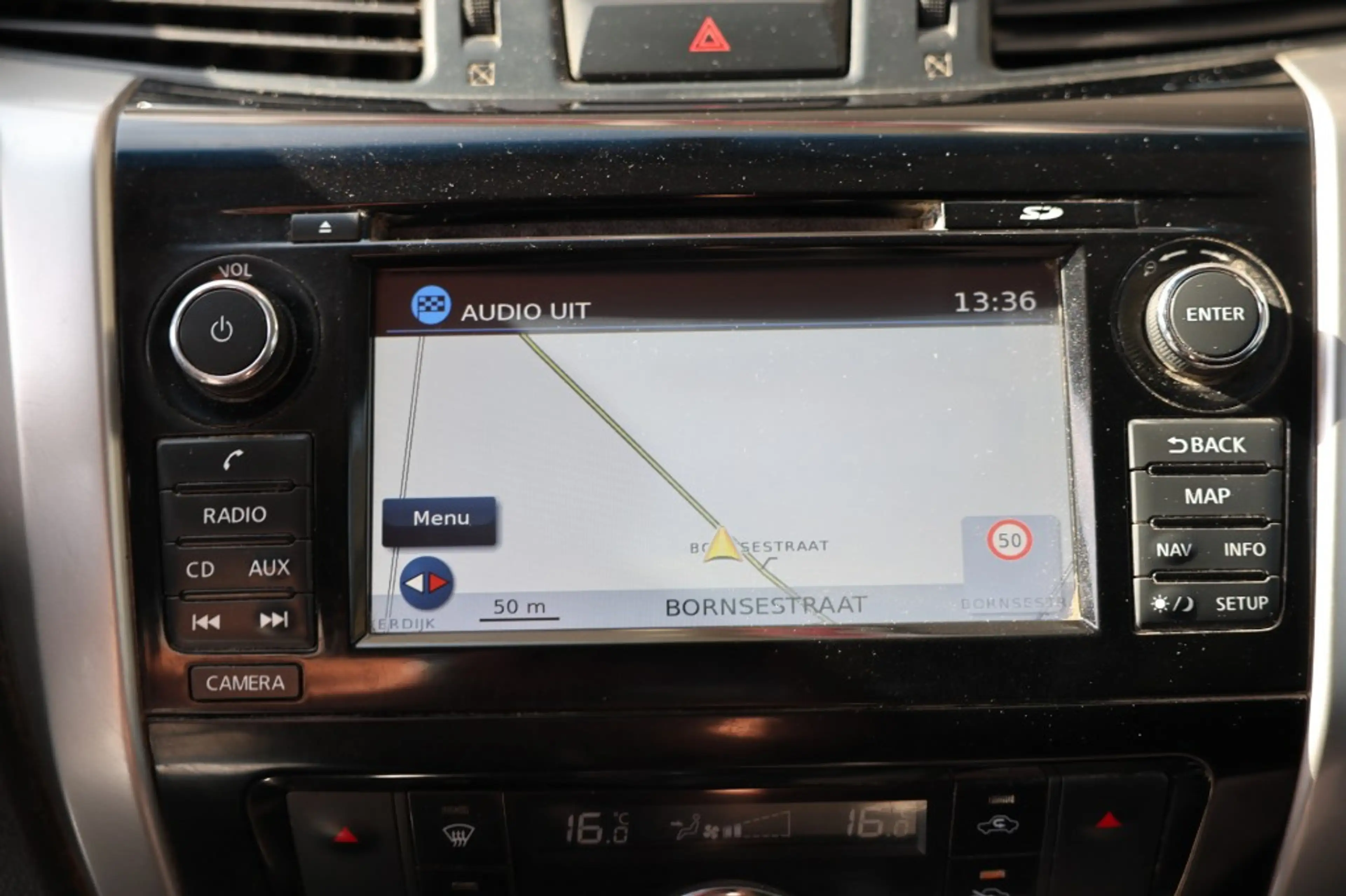 Nissan Navara 2.3 DCI DUBBEL CABINE A/T 5 SITZ 4WD VAN — photo 11