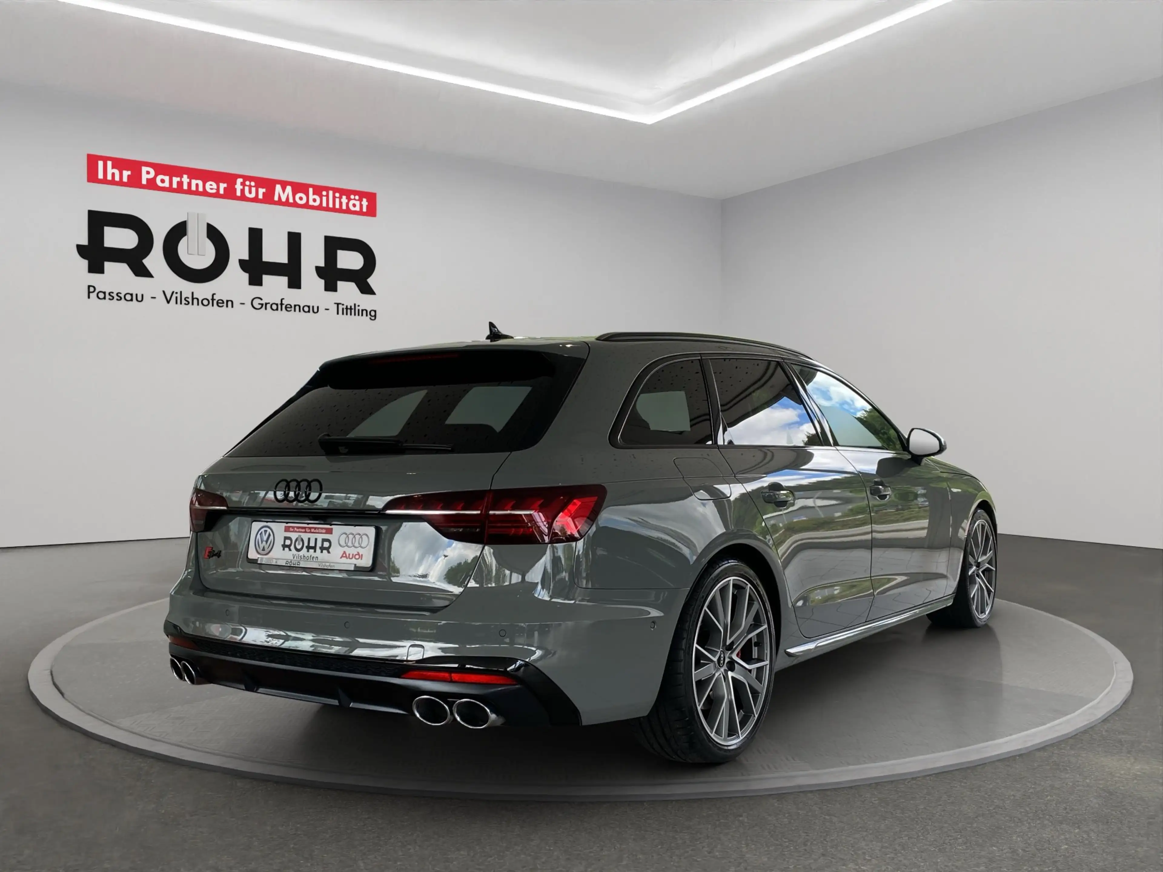 Audi S4 Avant (NAVI.SHZ.Matrix-LED.SH.PDC.Head-Up.DAB) 3.0 — photo 4