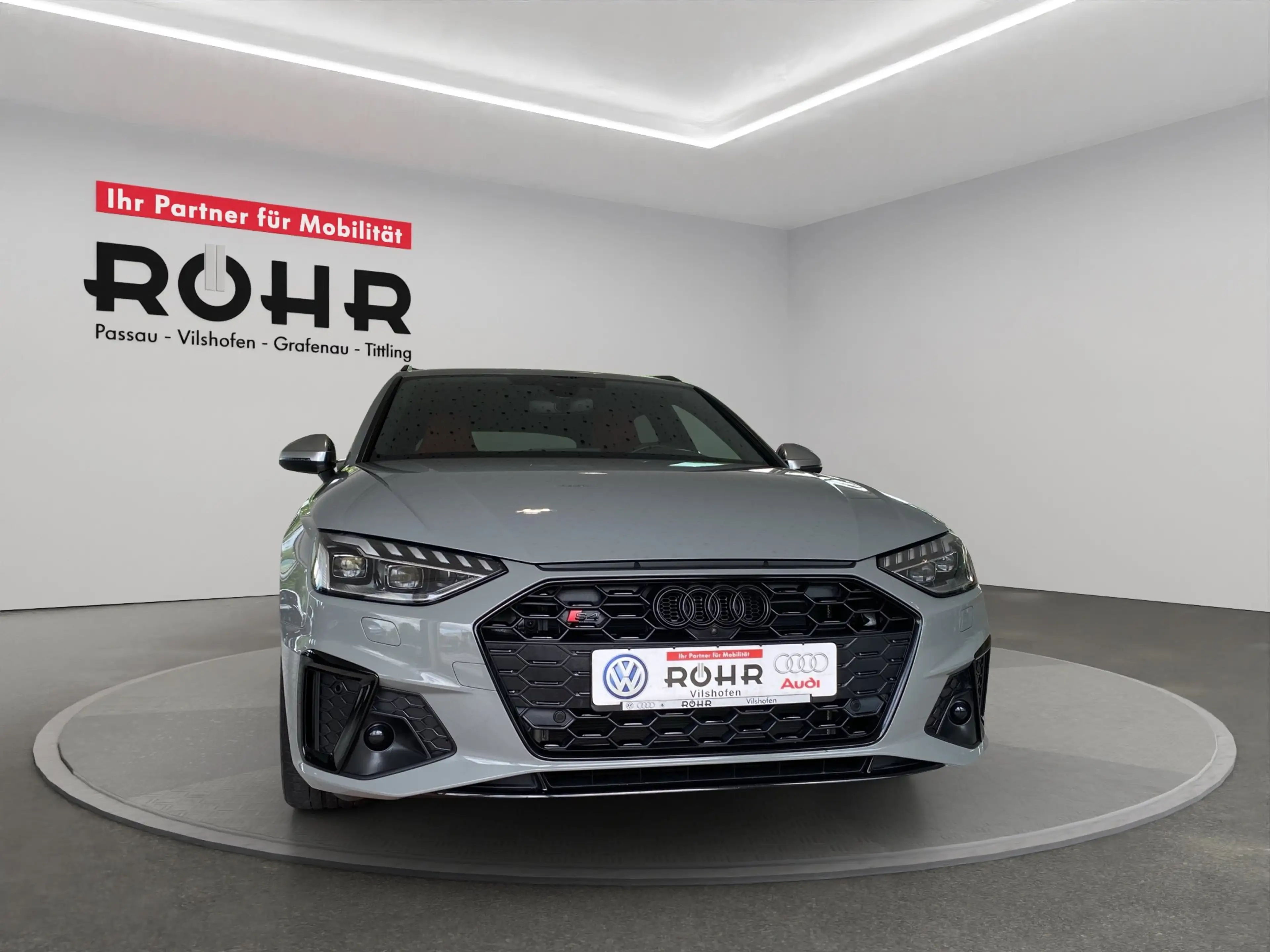 Audi S4 Avant (NAVI.SHZ.Matrix-LED.SH.PDC.Head-Up.DAB) 3.0 — photo 2