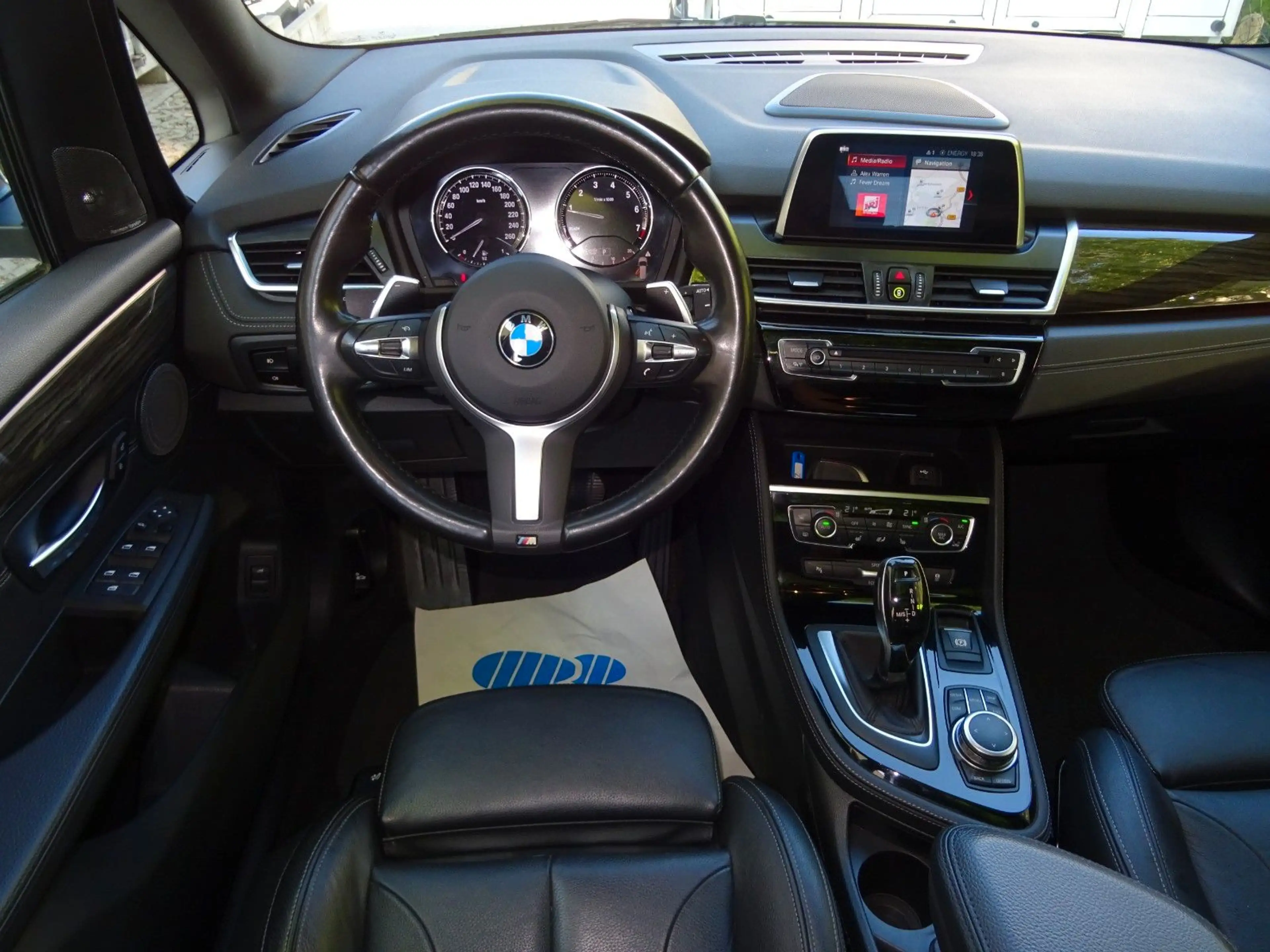 BMW 220 Aut Luxury Line Navi Leder Pano — photo 7