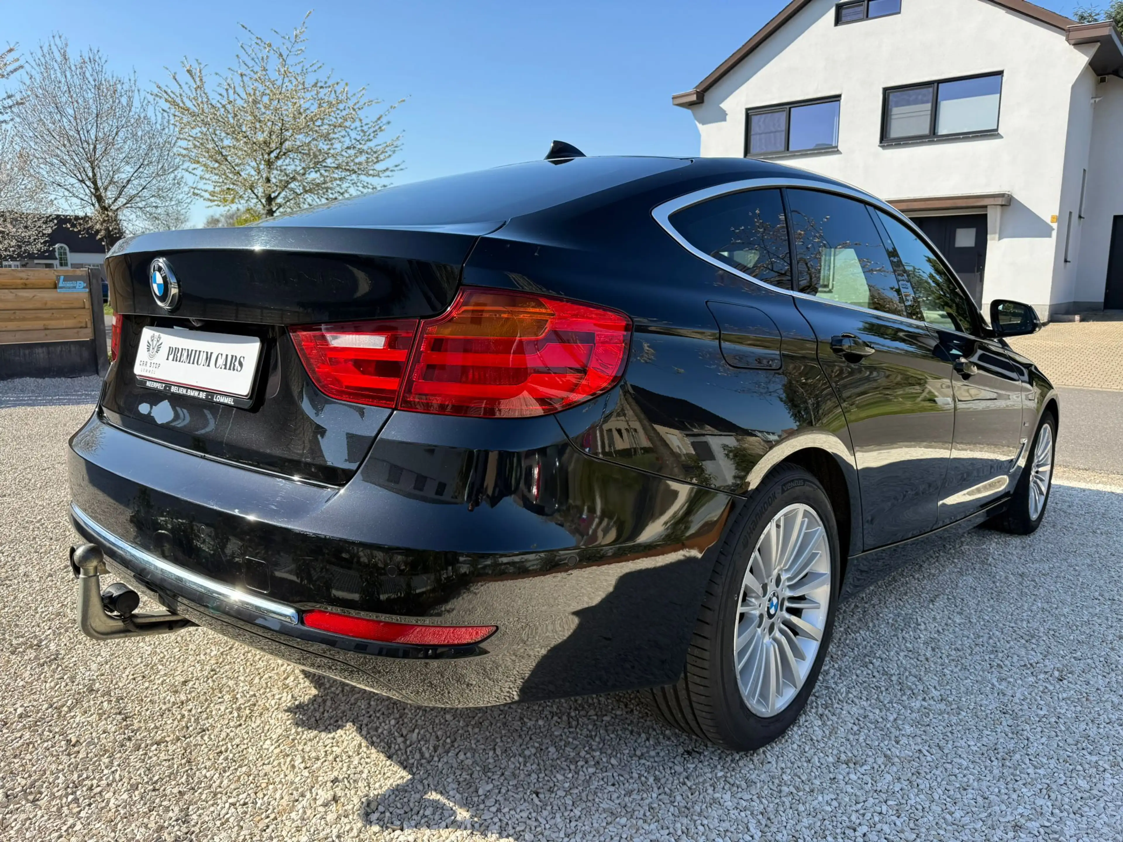 BMW 328 Touring 328i XDRIVE — photo 10