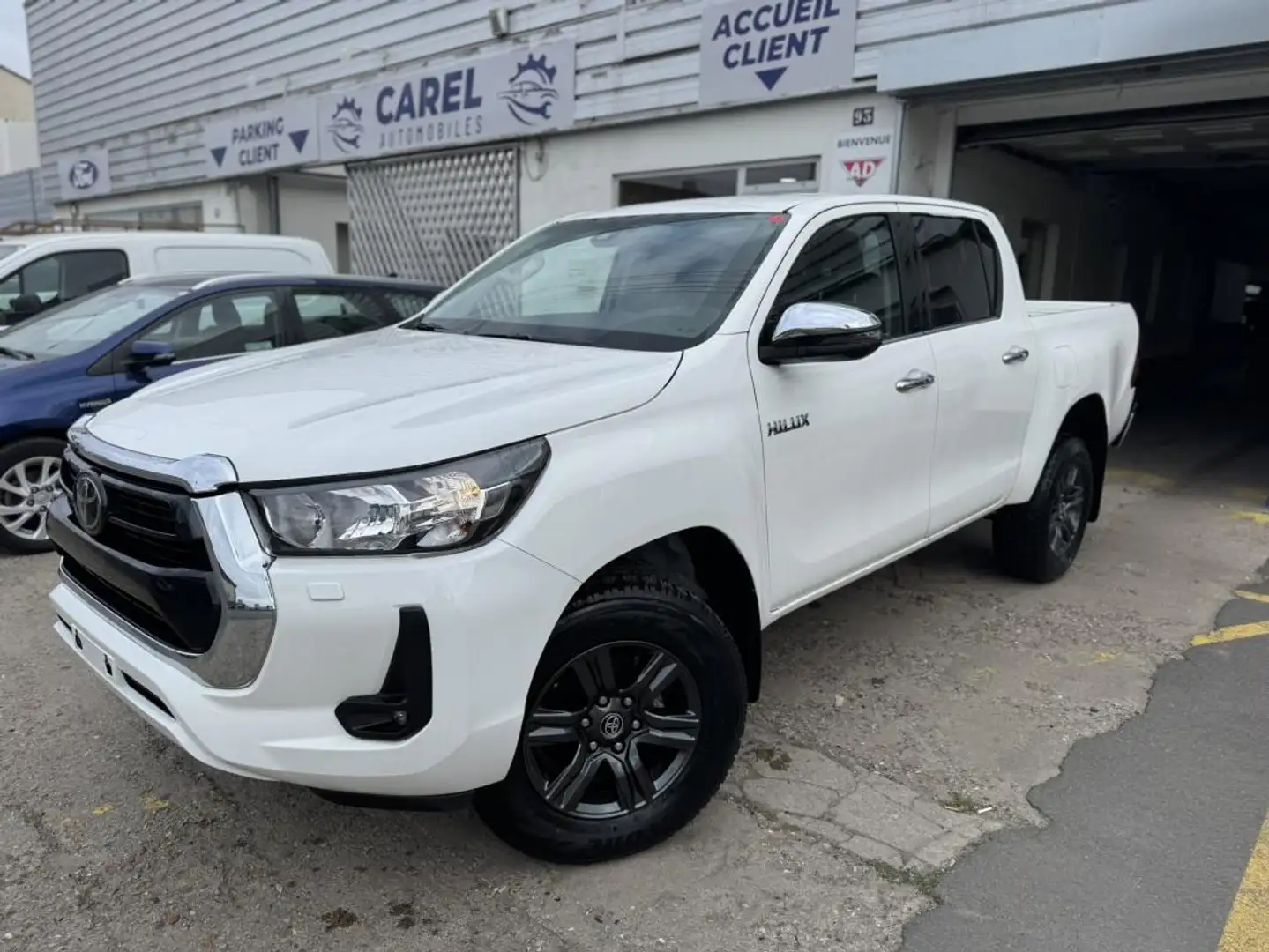 Toyota Hilux IV 4WD 2.4 D-4D 150 DOUBLE CABINE Blanc - 2