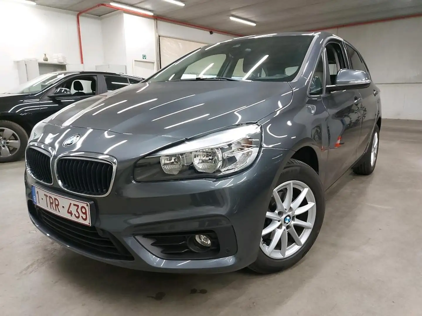 BMW 216 i Active Tourer ***NAVI-LIMITEUR-PARKING AV&AR**** Gris - 2