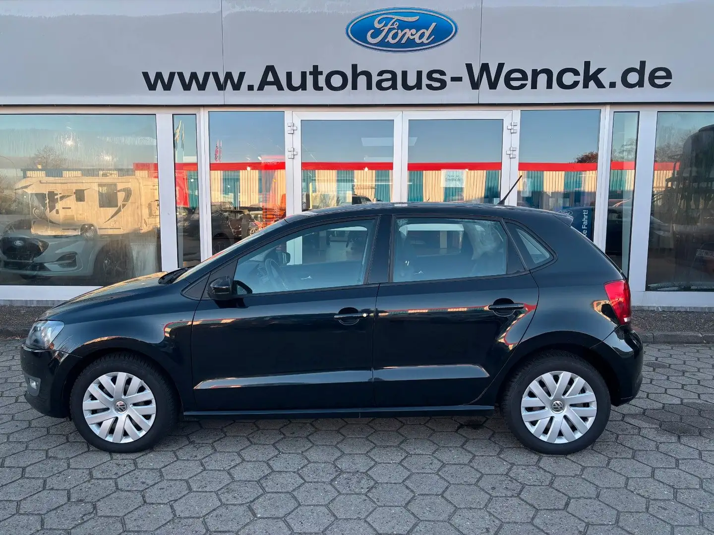 Volkswagen Polo 1,4l V Style*KLIMATRONIC*SERVO*AUTOMATIK* Schwarz - 1