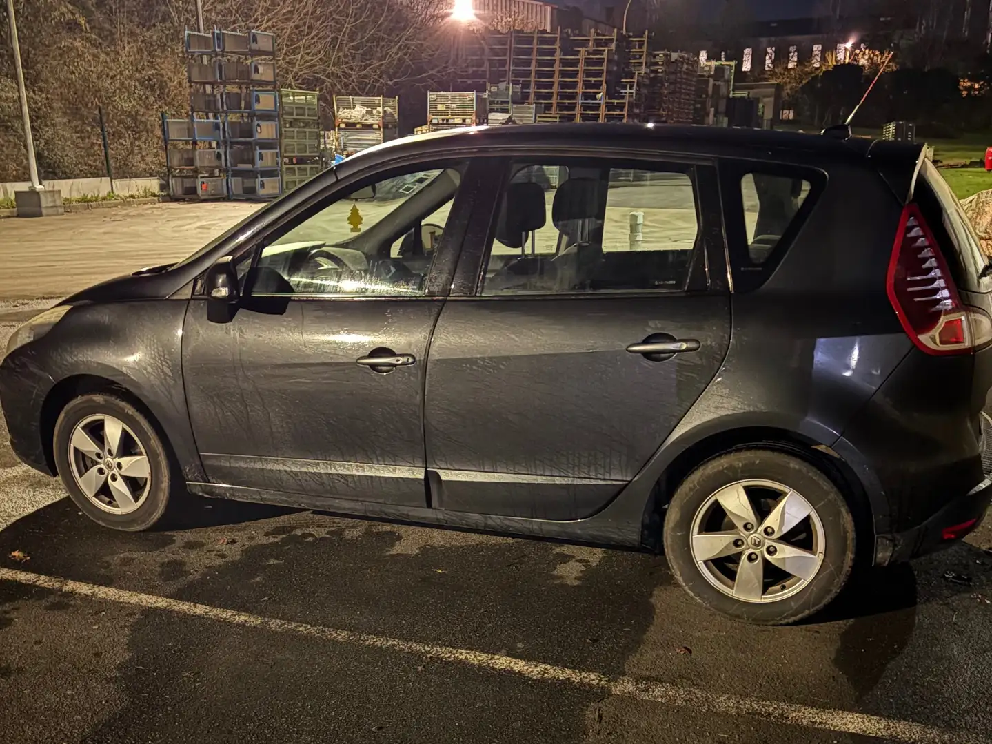 Renault Scenic Scenic III dCi 110 FAP eco2 Expression Euro 5 Gris - 1