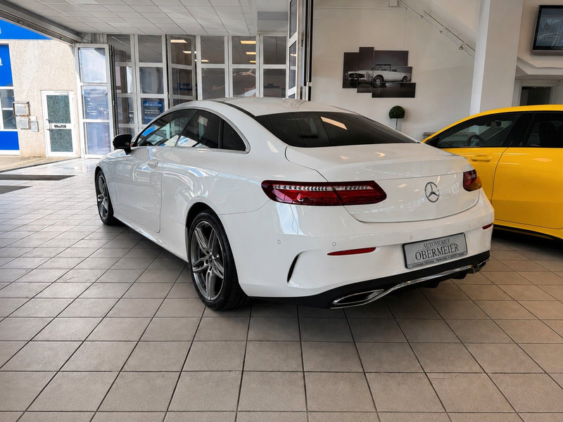 Mercedes-Benz E 220 d AMG Coupé LED Rü-Ka Pano Ambiente CarPlay — photo 5