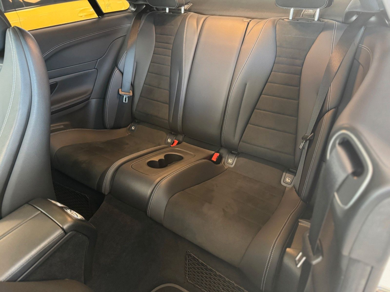 Mercedes-Benz E 220 d AMG Coupé LED Rü-Ka Pano Ambiente CarPlay — photo 9