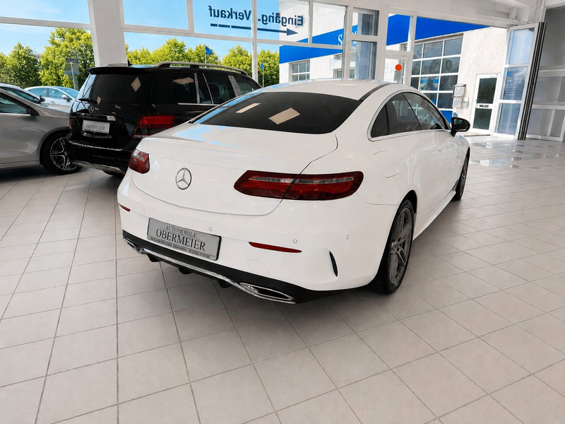Mercedes-Benz E 220 d AMG Coupé LED Rü-Ka Pano Ambiente CarPlay — photo 6