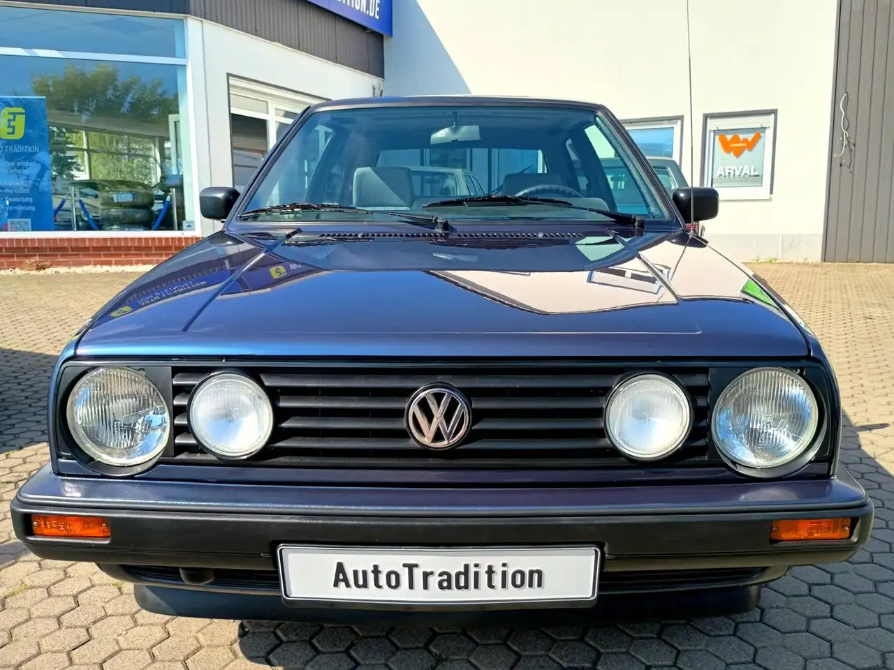 Volkswagen Golf II Sondermodell Tour -Schiebedach -Automatik -AHK -Scheckheft -Oldtimerzulassung, foto 2