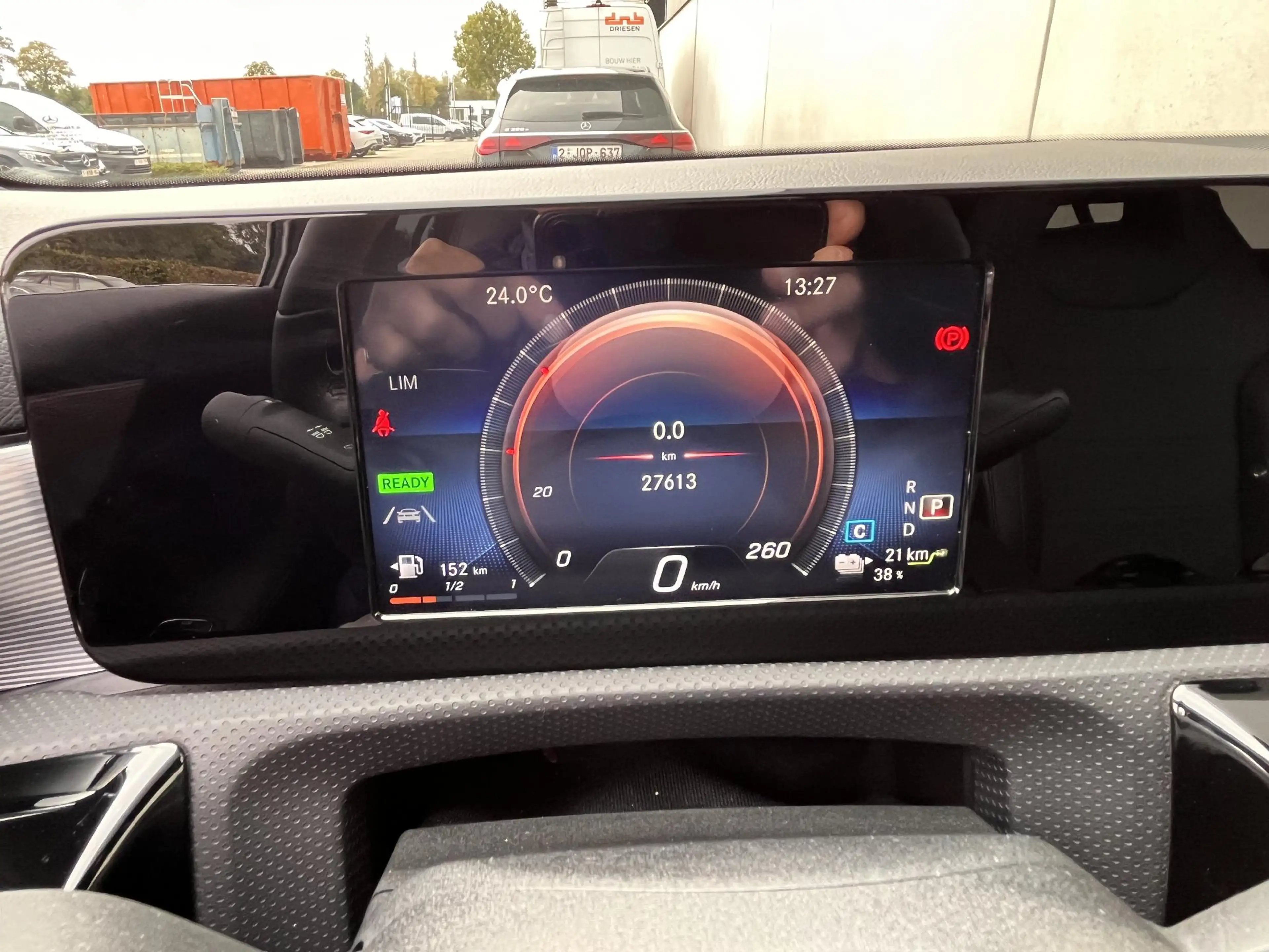 Mercedes-Benz A 250 e Business Line met pano — photo 14