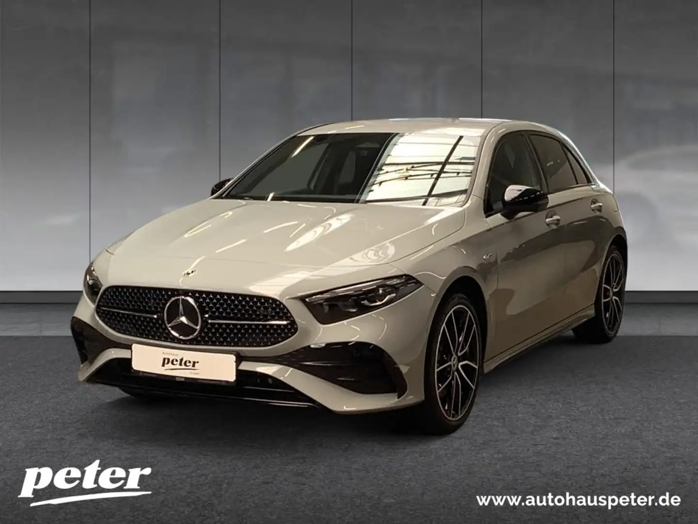 Mercedes-Benz A 250 e Kompaktlim EQ Hybrid AMG-LINE+MULTIBEAM+ Gris - 1