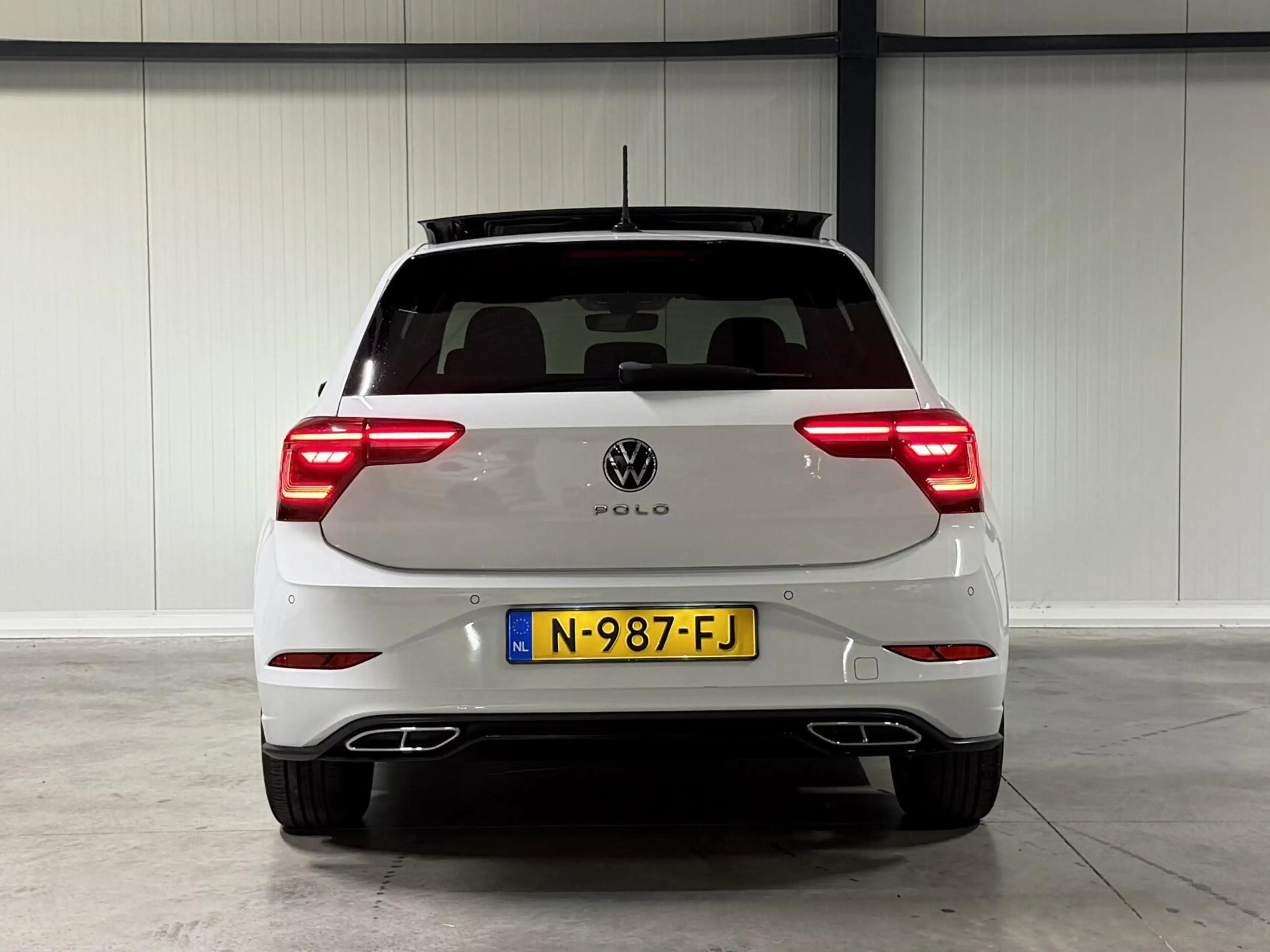 Volkswagen Polo 1.0 TSI R-Line Pano Virtual Sfeer IQ Light — photo 8