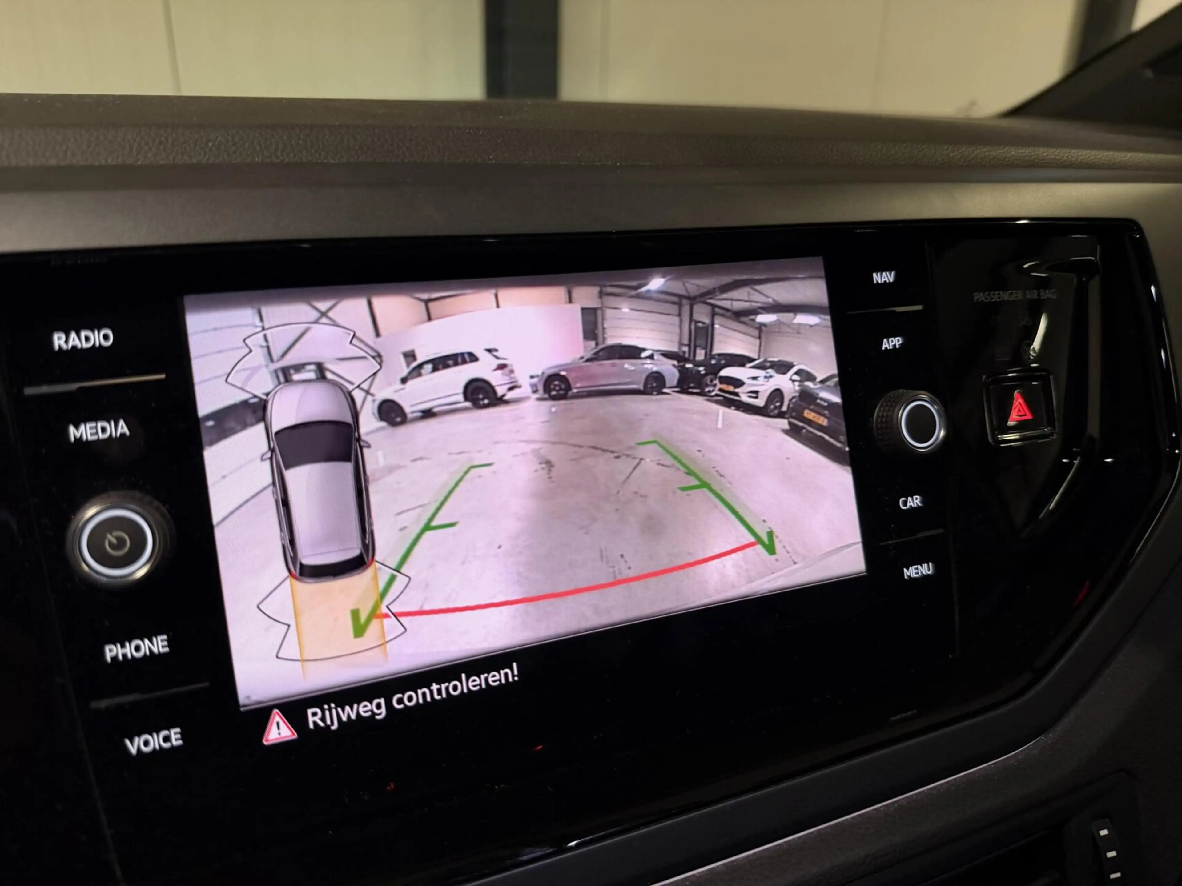 Volkswagen Polo 1.0 TSI R-Line Pano Virtual Sfeer IQ Light — photo 19