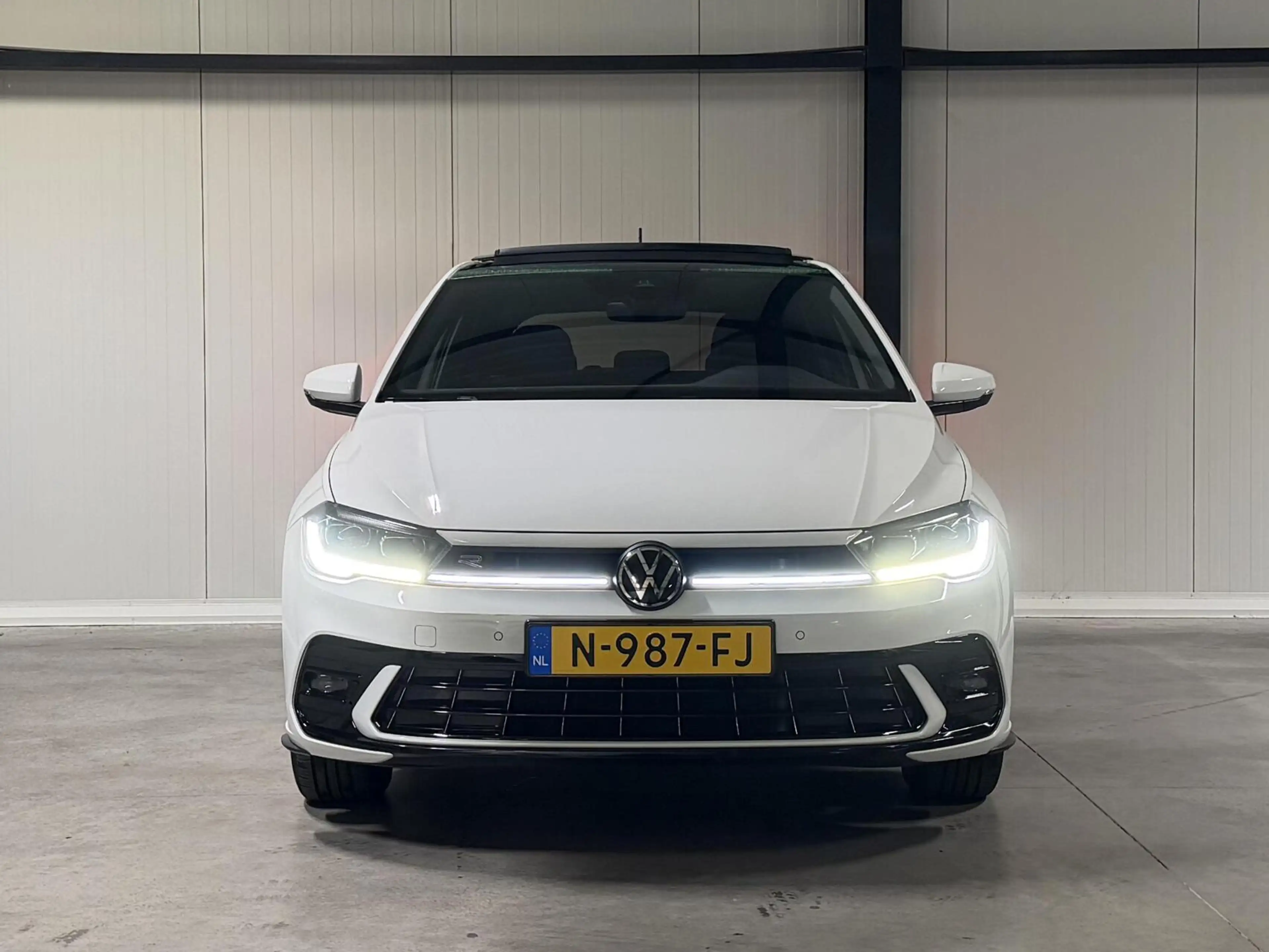 Volkswagen Polo 1.0 TSI R-Line Pano Virtual Sfeer IQ Light — photo 7