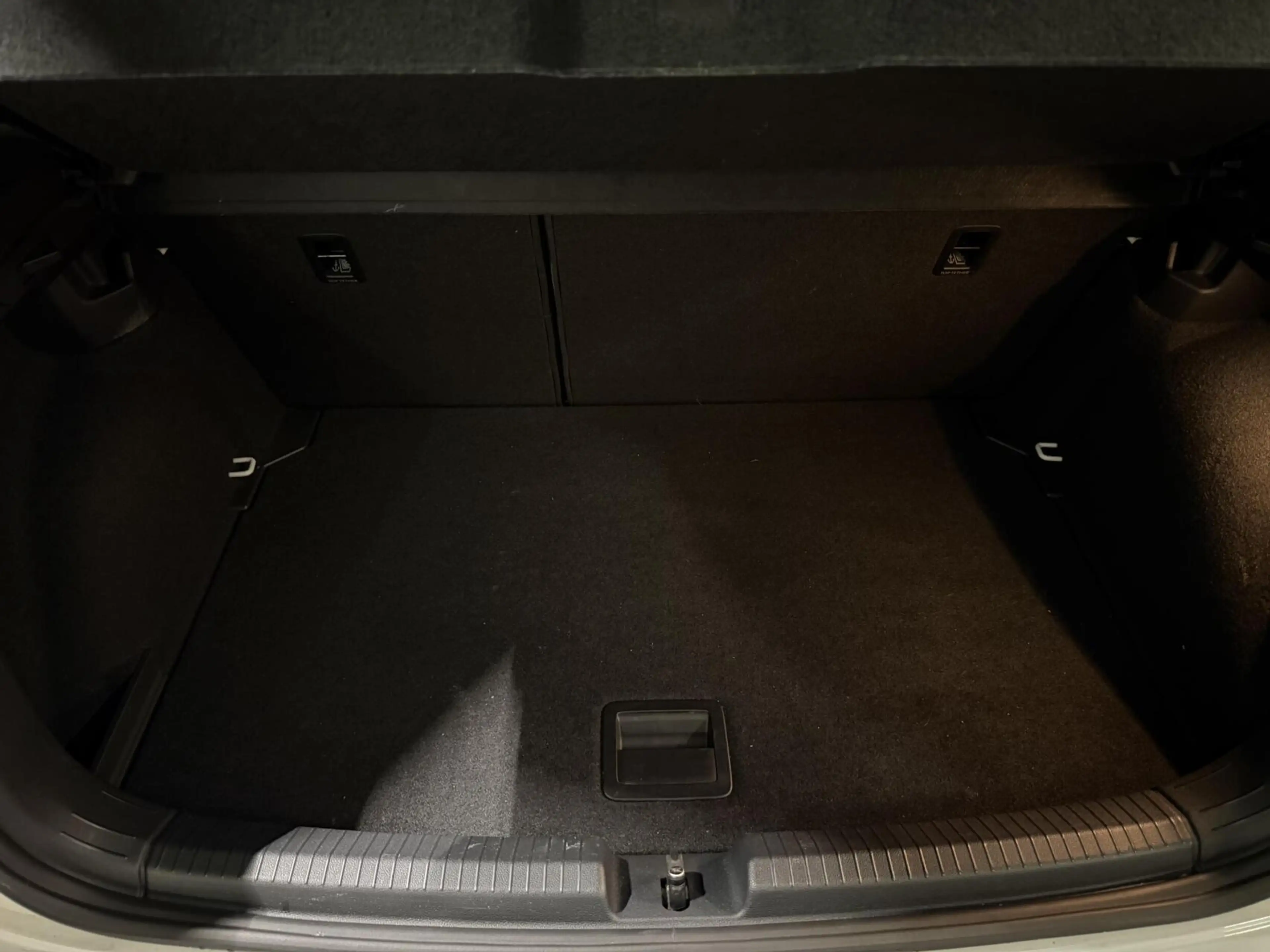 Volkswagen Polo 1.0 TSI R-Line Pano Virtual Sfeer IQ Light — photo 34