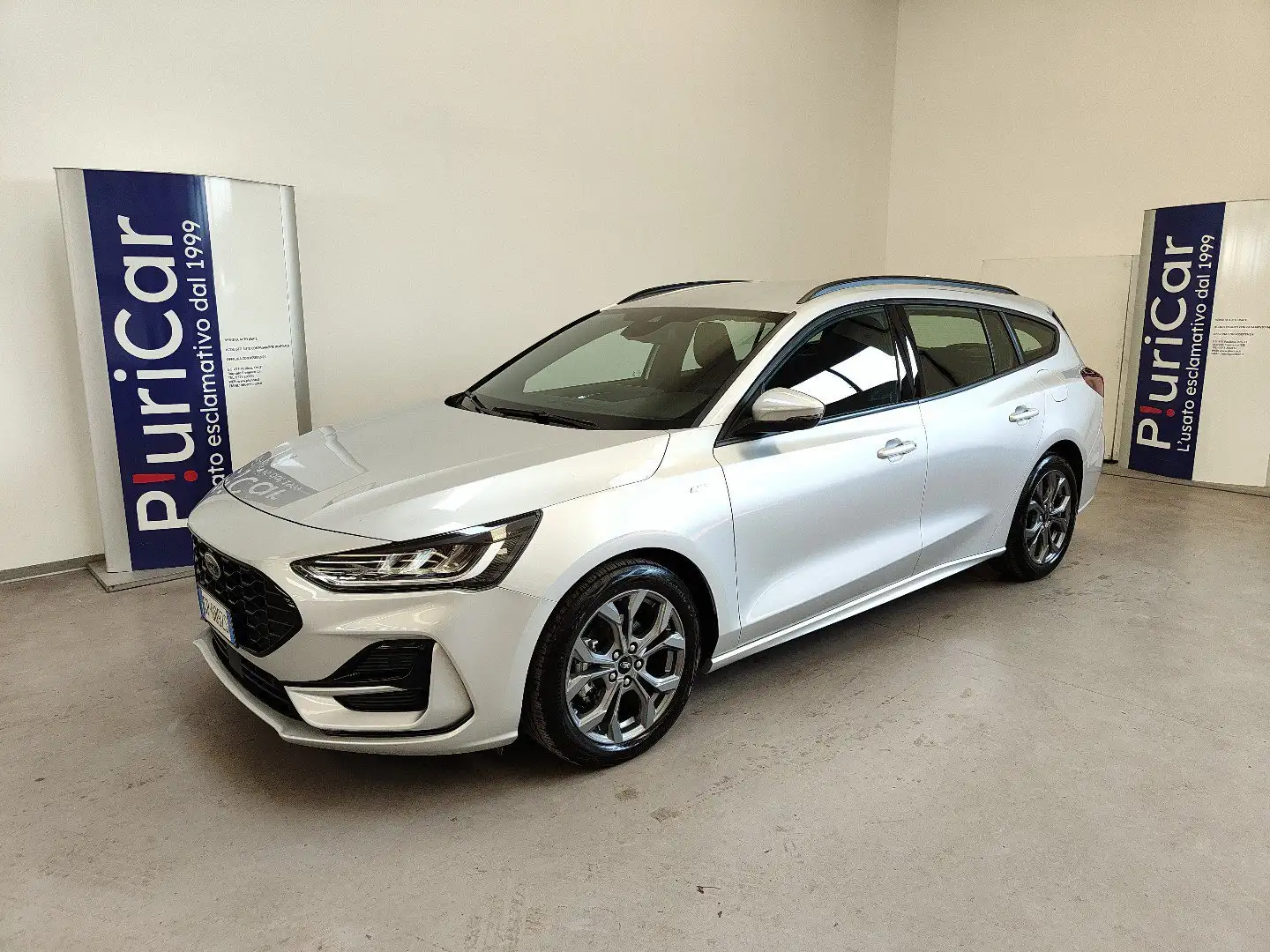Ford Focus 1.0 EcoBoost Hybrid 125 CV PowerShift SW ST-Line Grigio - 1