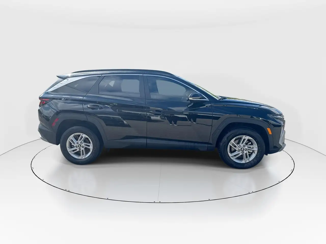 Hyundai TUCSON photo Hyundai TUCSON
