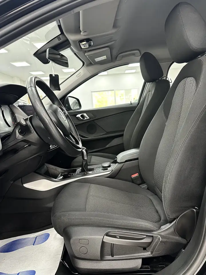 BMW 116 Citadine 5 portes — photo 7 sur 17