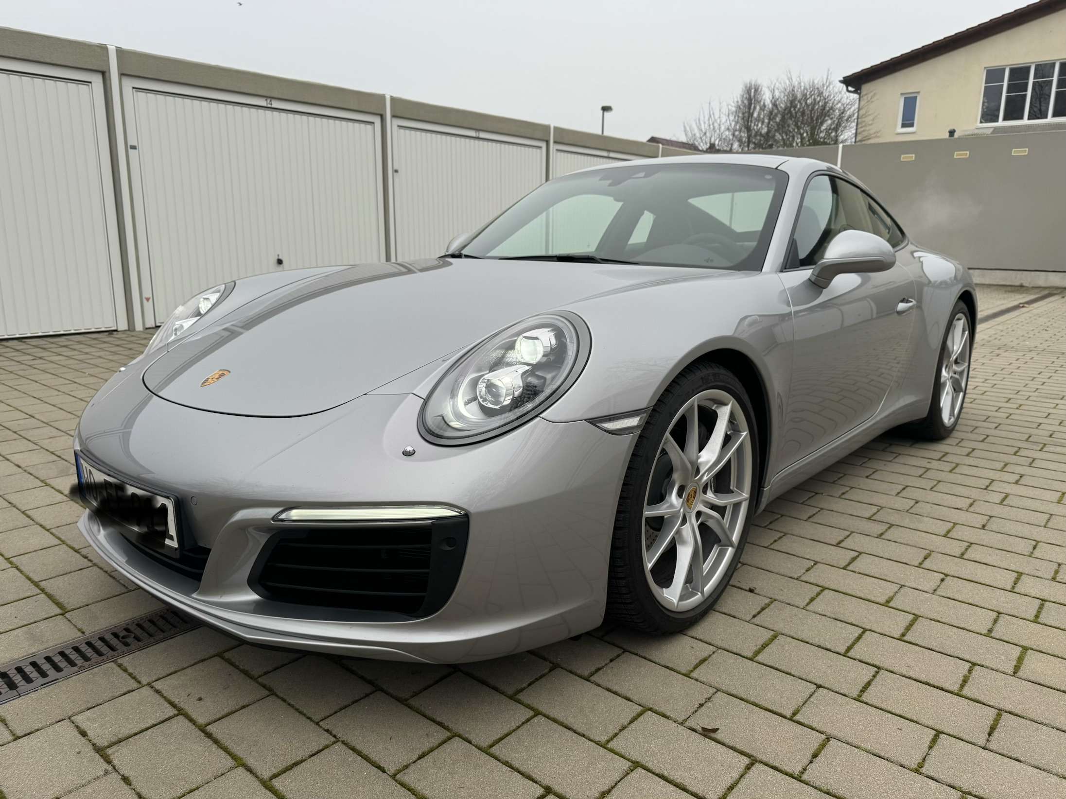 Second hand Porsche 911 