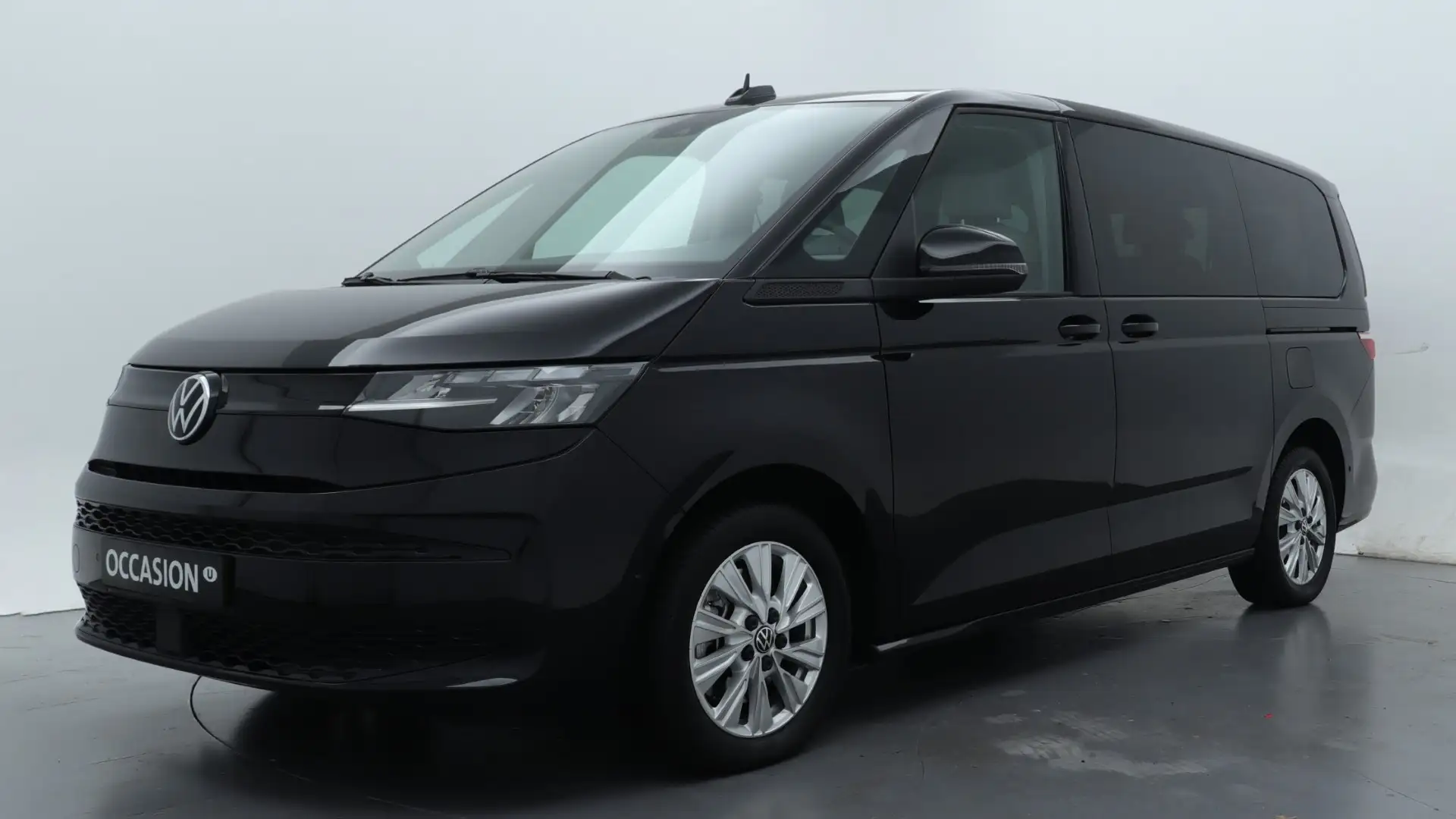 Volkswagen T7 Multivan L2H1 PHEV 1.4TSI 245pk DSG eHybrid Zwart - 2