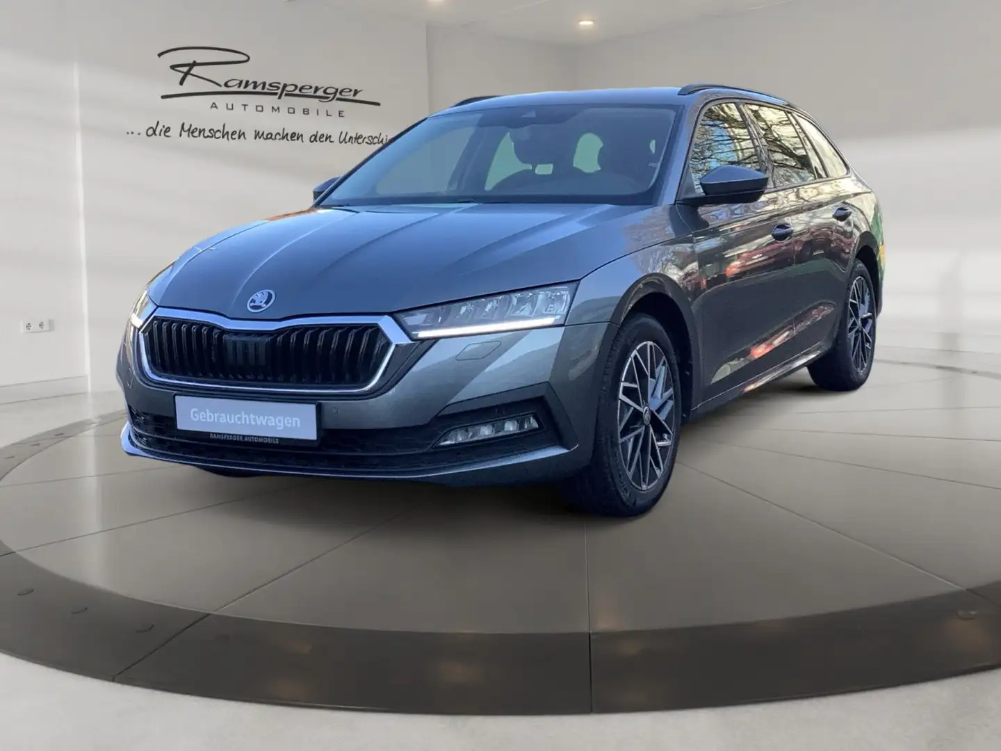 Skoda Octavia Combi 1.5 TSI e-TEC DSG Clever Vorbe.AHK Grau - 2