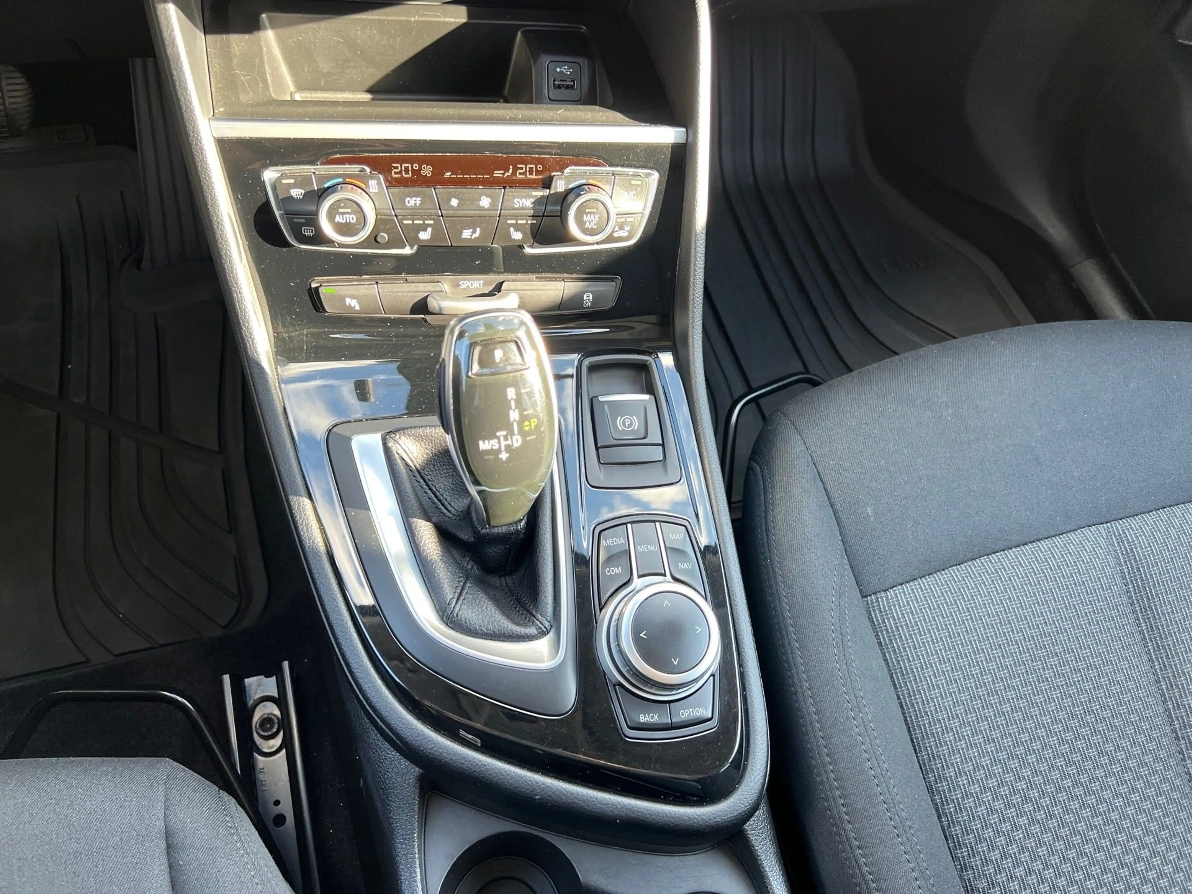 BMW 218 d Gran Tourer Aut. — photo 26