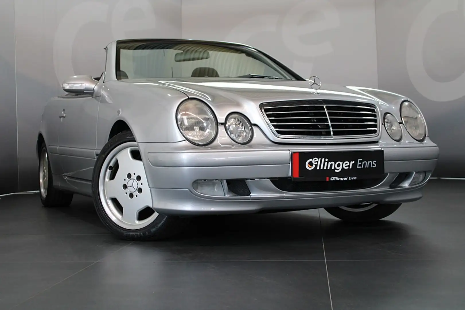 Mercedes-Benz CLK Elegance Silber - 2
