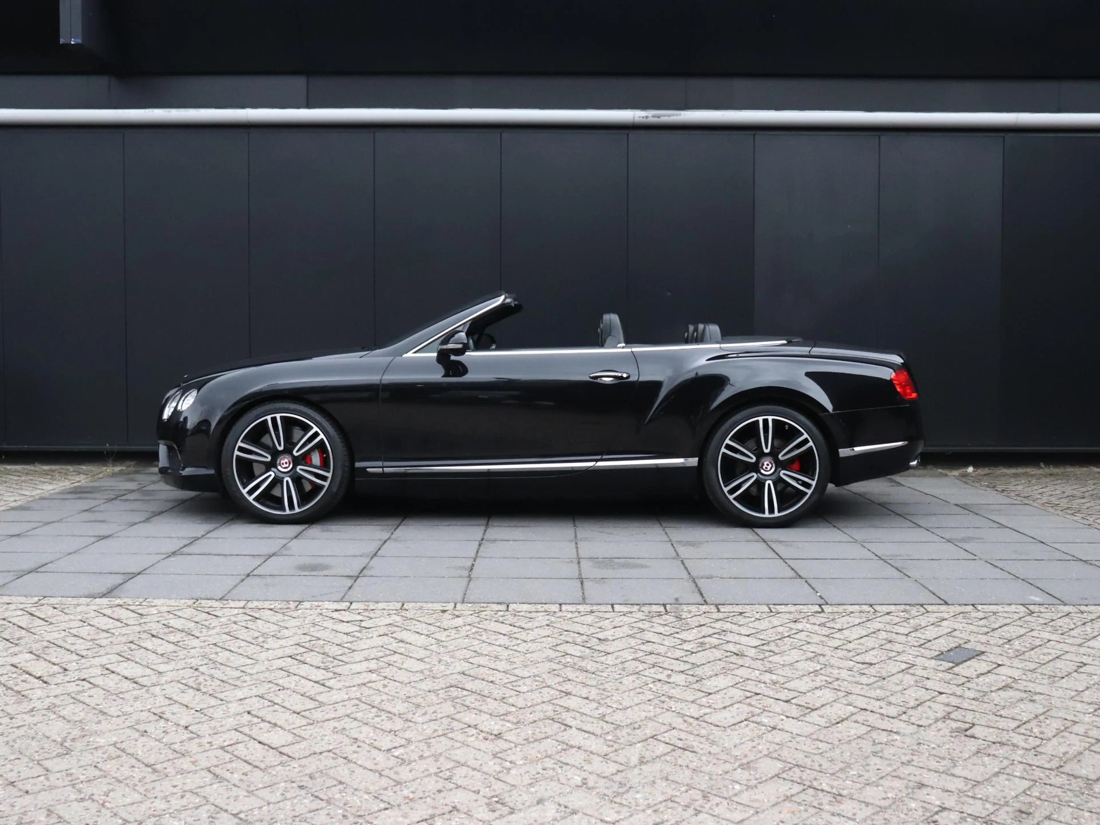 Bentley Continental GTC 4.0 V8 LEDER | MEMORY | NAIM AUDIO | CAMERA | STOE — photo 3