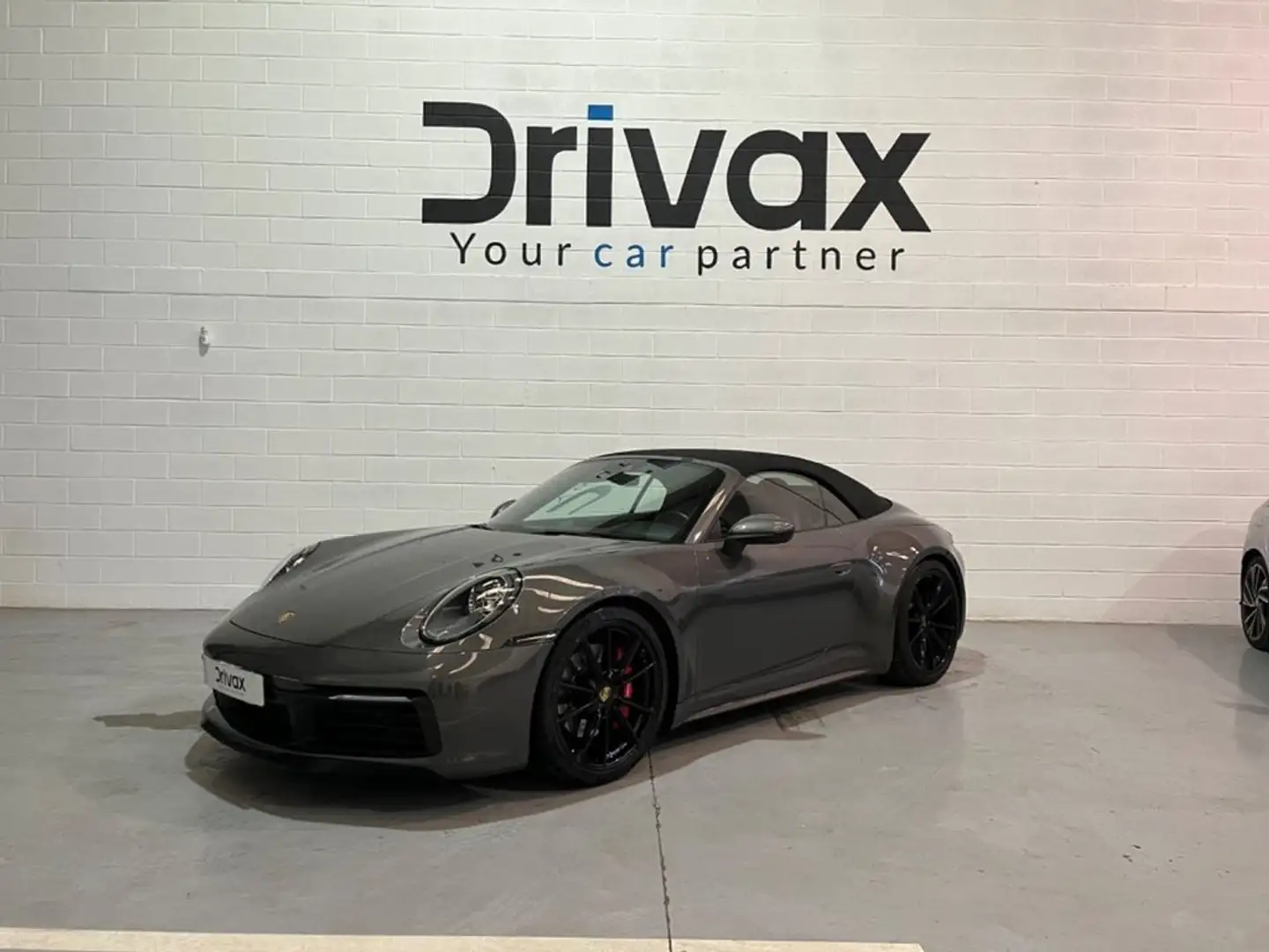 Porsche 911 Carrera 4S Cabriolet Grau - 2