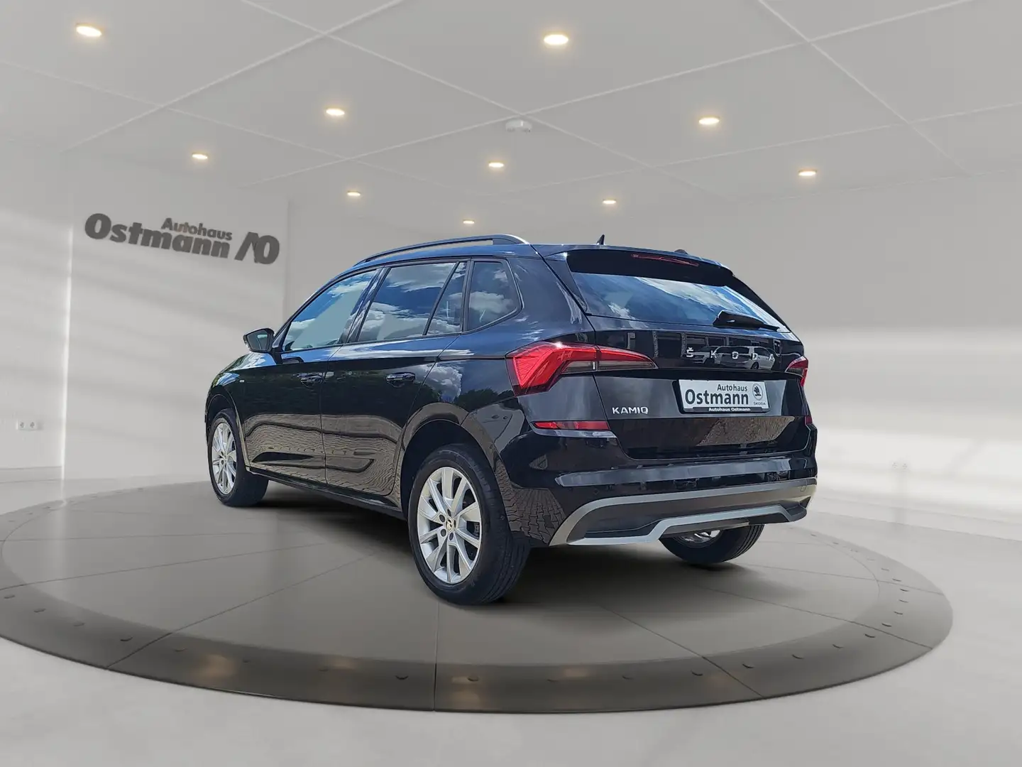 Skoda Kamiq 1.0 TSI Clever AHK el.Heck LED Schwarz - 2